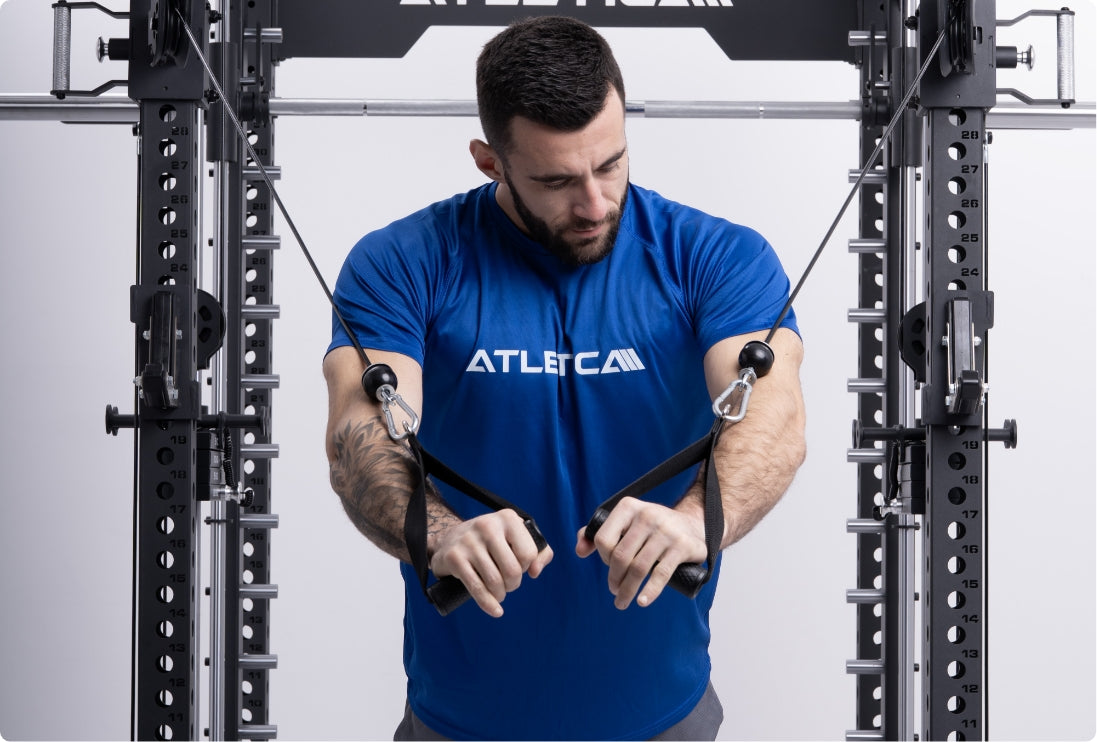 Power Rack R8 Bradley: Training am Kabelzug