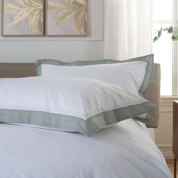 Dominique Duvet Set