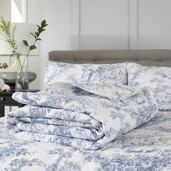 Toile de Jouy Bedspread