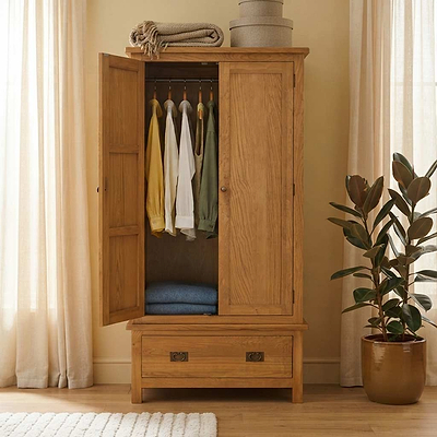 Lanner Oak Double Wardrobe & Drawer