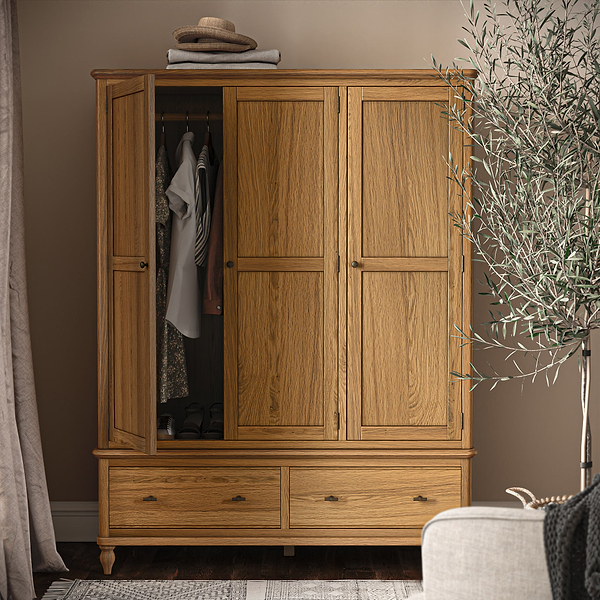 Alderley Oak Triple Wardrobe With 2 Drawers