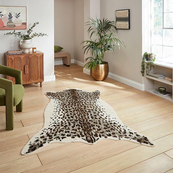 Kadune Faux Fur Leopard Print Rug