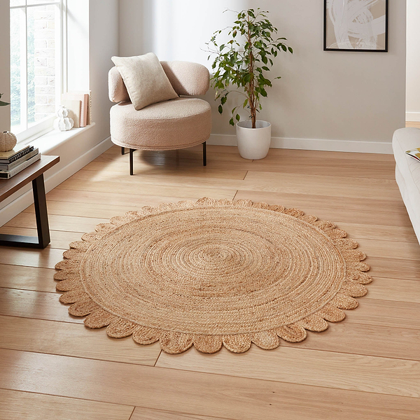 Chesney Round Jute Scalloped Edge Natural Rug
