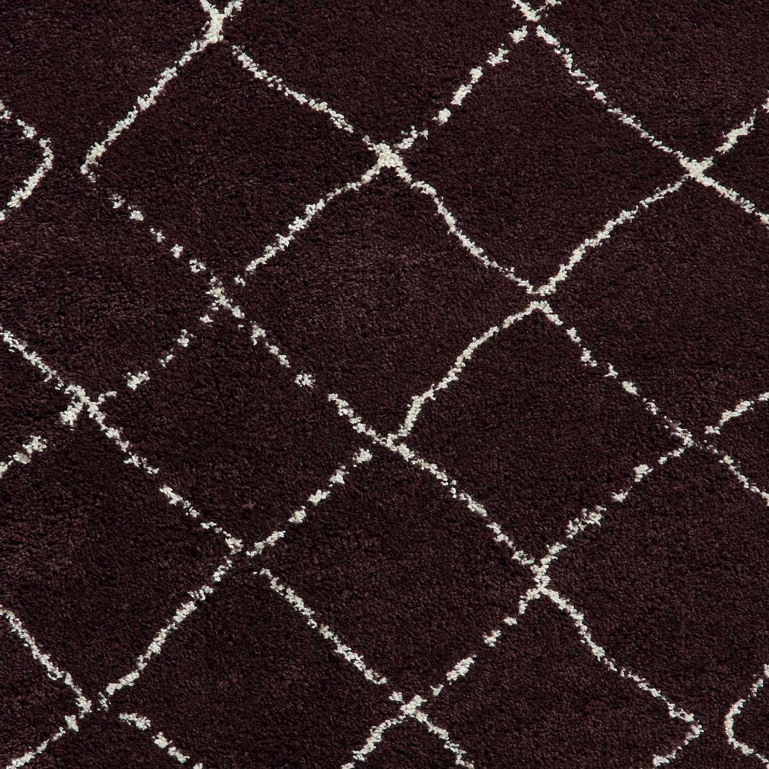 Purple Willow Shaggy Tasselled Diamond Rug from Roseland Furniture
