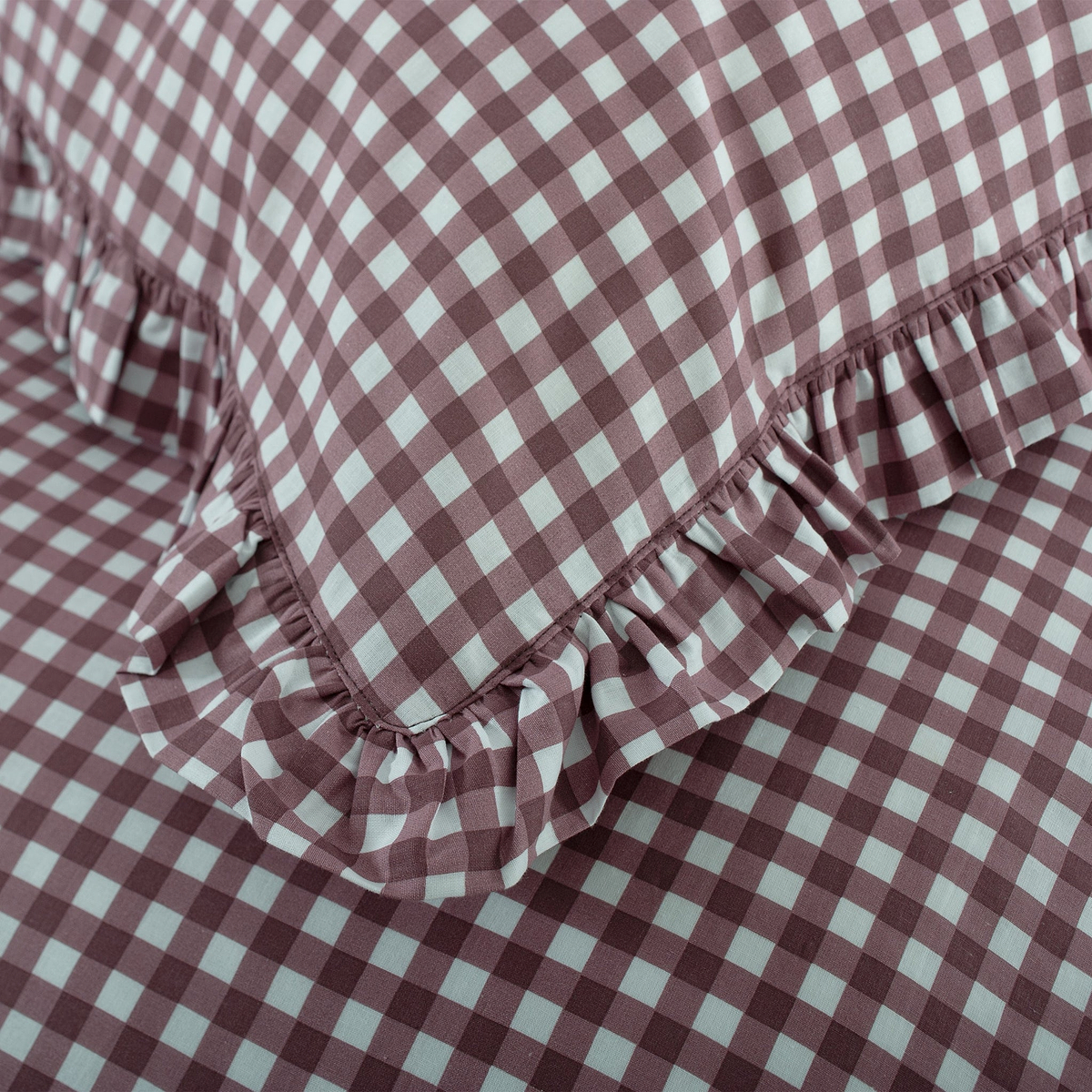 Gingham Frilled Duvet Set Double Burgundy from Roseland Furniture