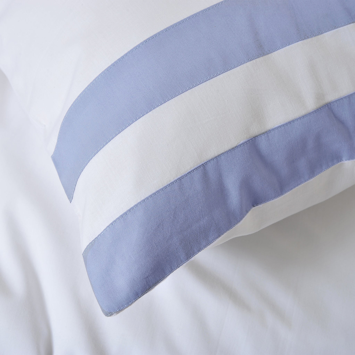 French Collection Brigitte Duvet Set Double WhiteBlue from Roseland Furniture