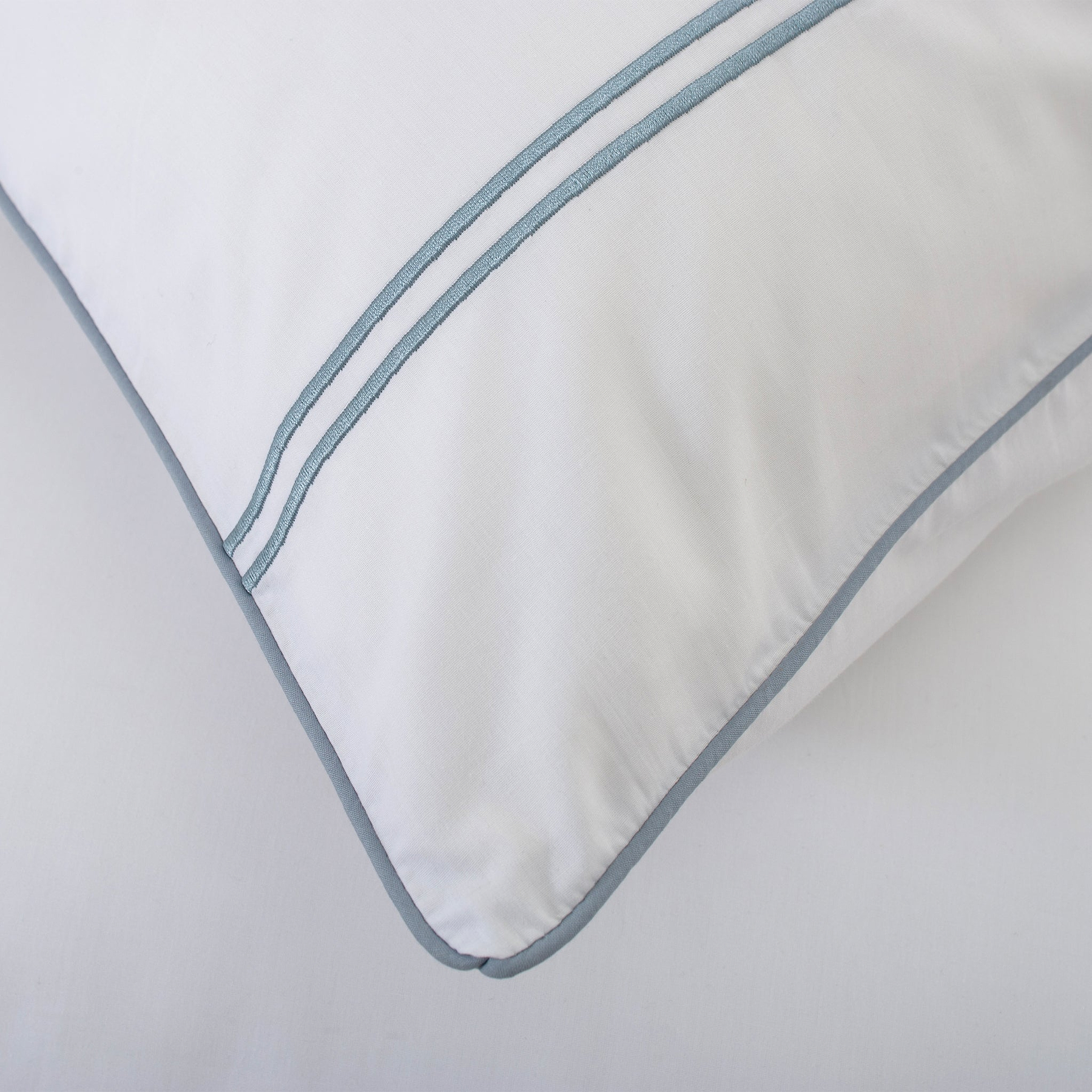 French Collection Angelique Duvet Set Double WhiteBlue from Roseland Furniture