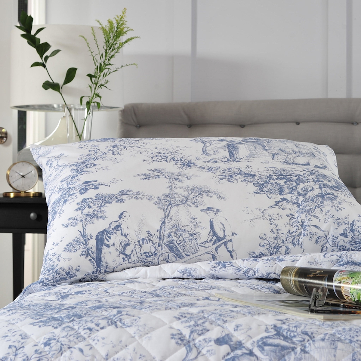 Toile Housewife Pillowcase Pair Blue from Roseland Furniture