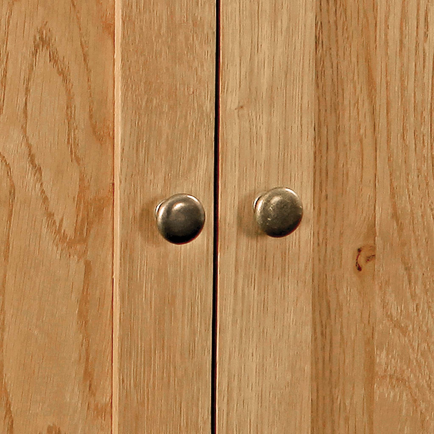 Zelah handles from Roseland Furniture
