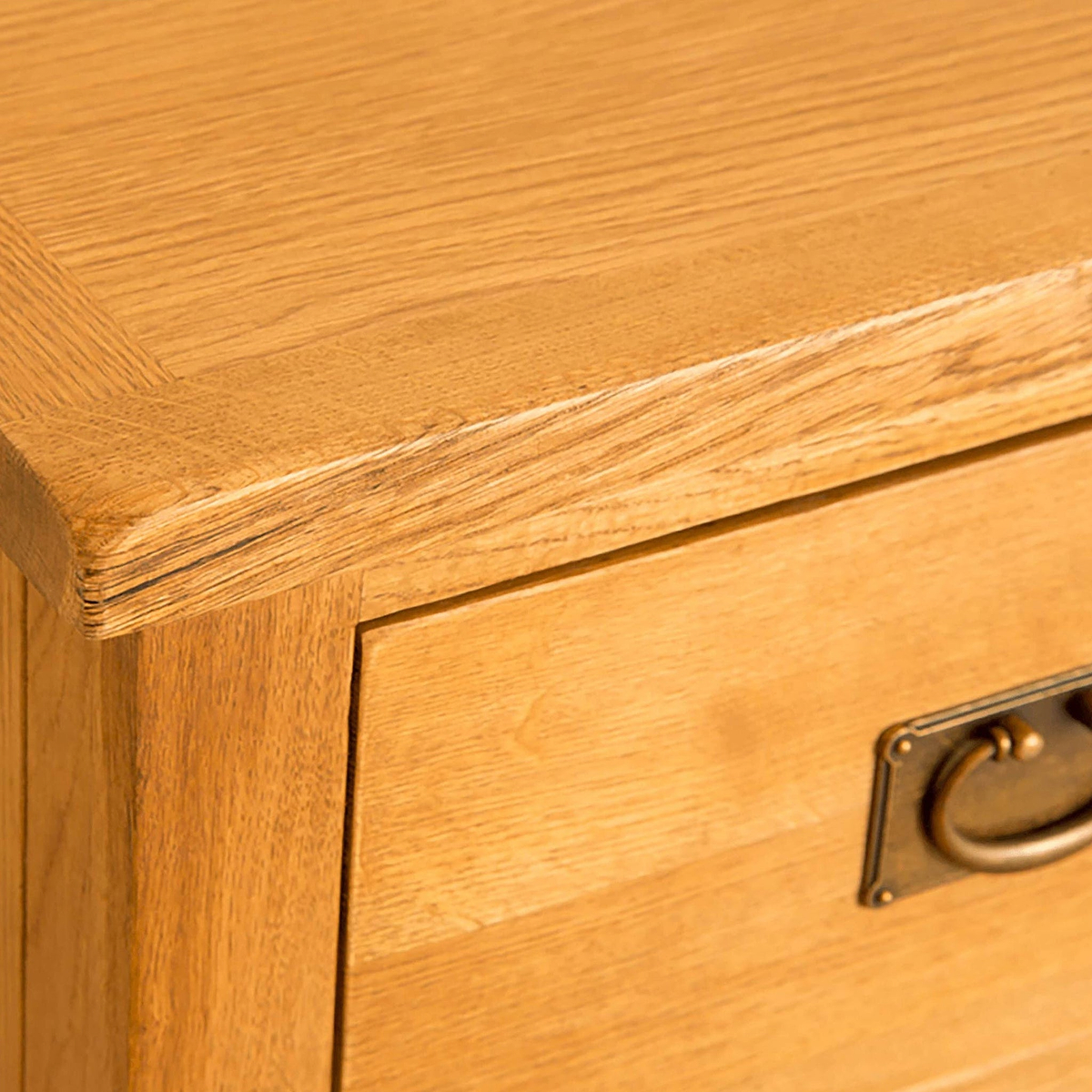 Lanner Oak by Roseland Furniture