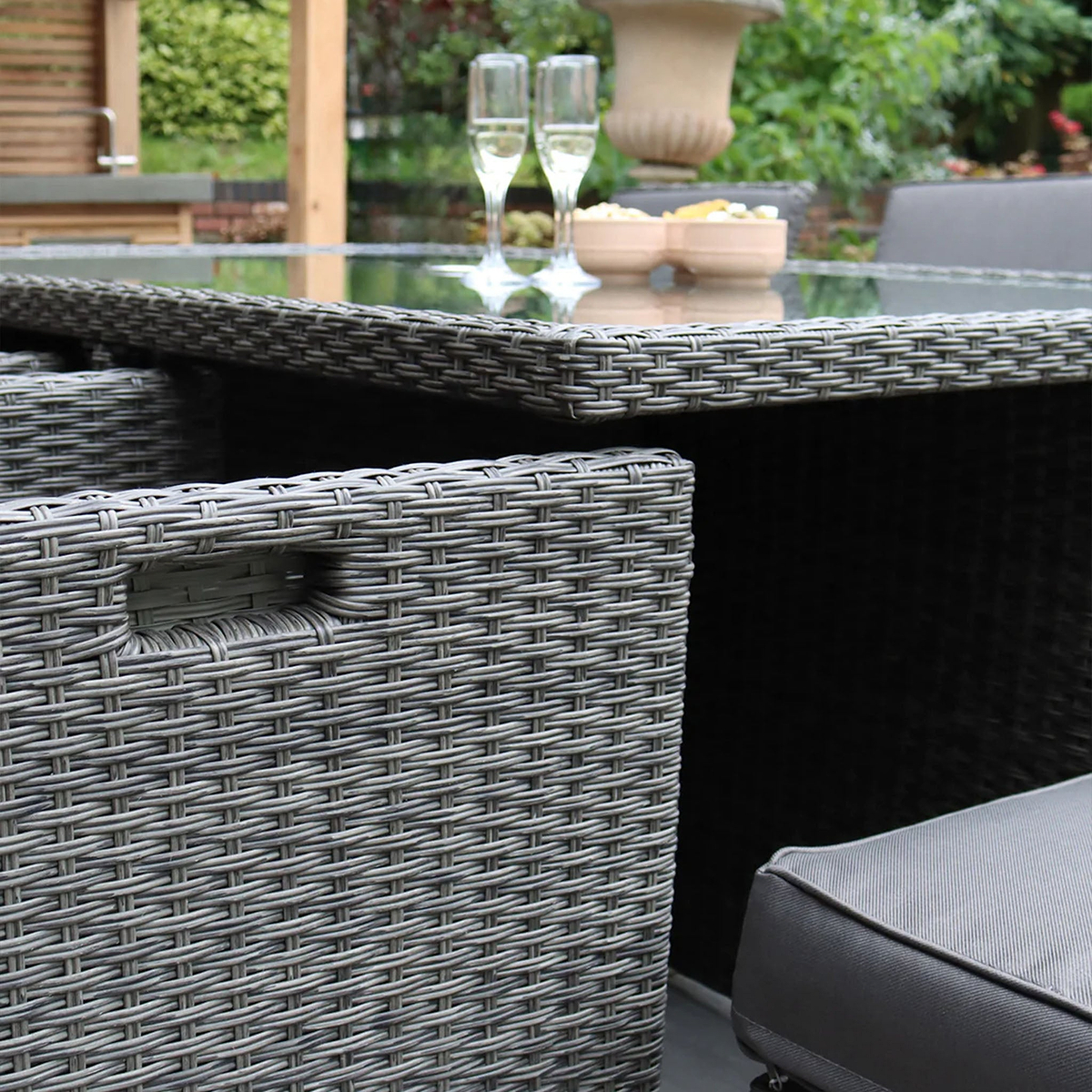 Paris 10 Seat Lux Rattan Cube Set from Roseland Furniture