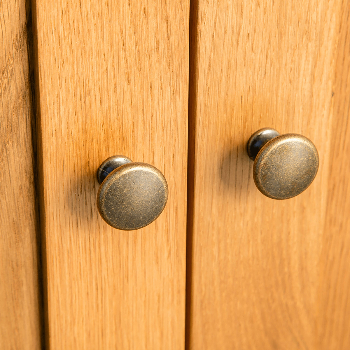 Surrey Oak Triple Wardrobe & Drawers from Roseland Furniture