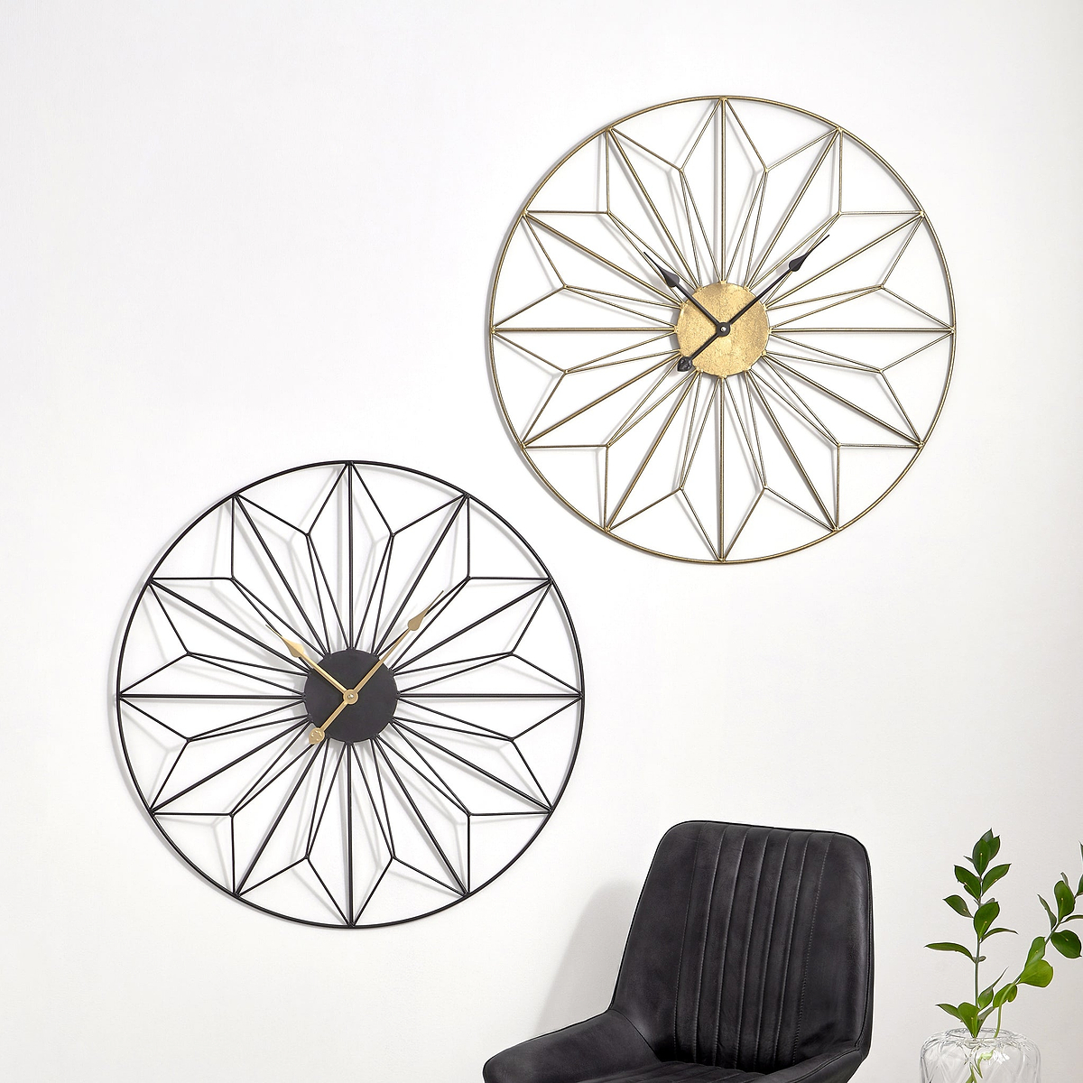 Antique Gold Metal Geo Design Round Wall Clock