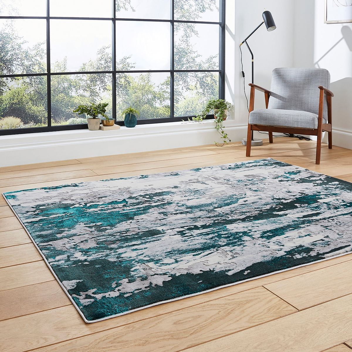 Aldrin Green Distressed Metallic Effect Rug for bedroom