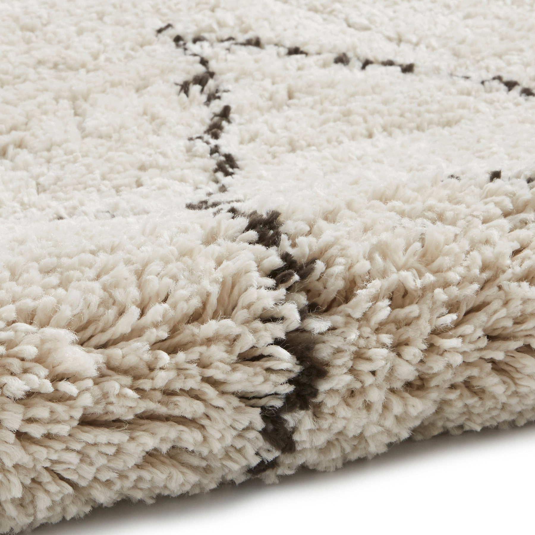 Edie Boho Beige Diamond Shaggy Rug