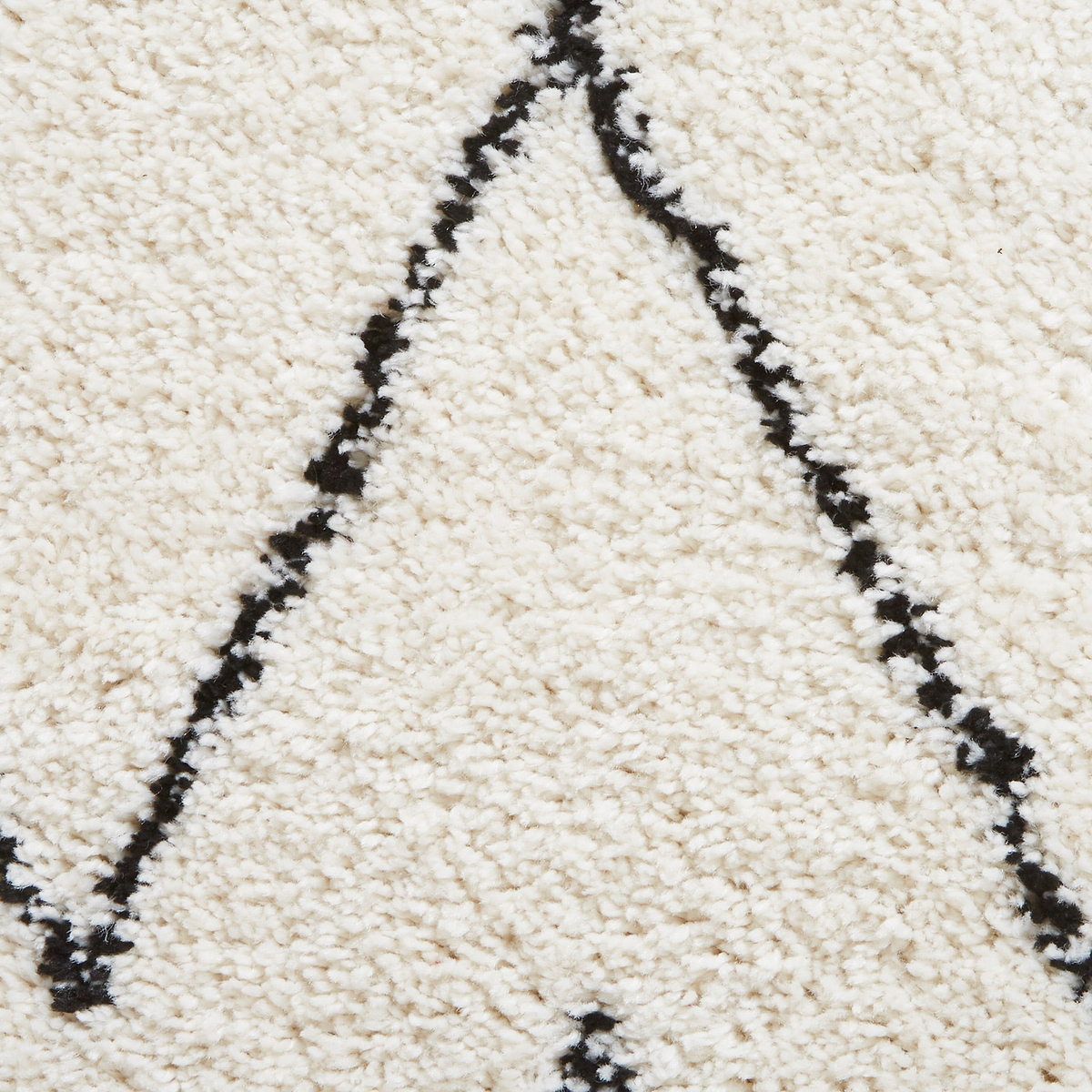 Edie Boho White Diamond Shaggy Rug
