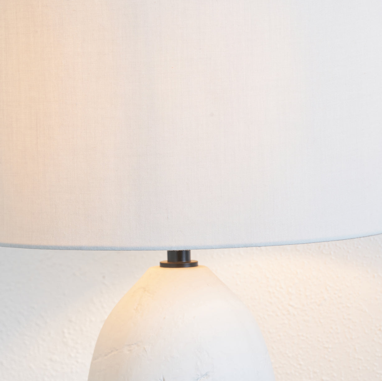 Erika Vintage Ceramic Table Lamp from Roseland Furniture