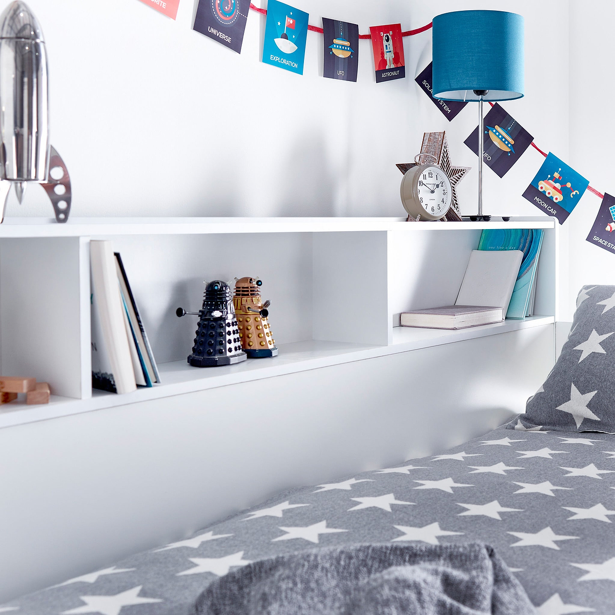 Daltrey White Single Mid Sleeper Bed