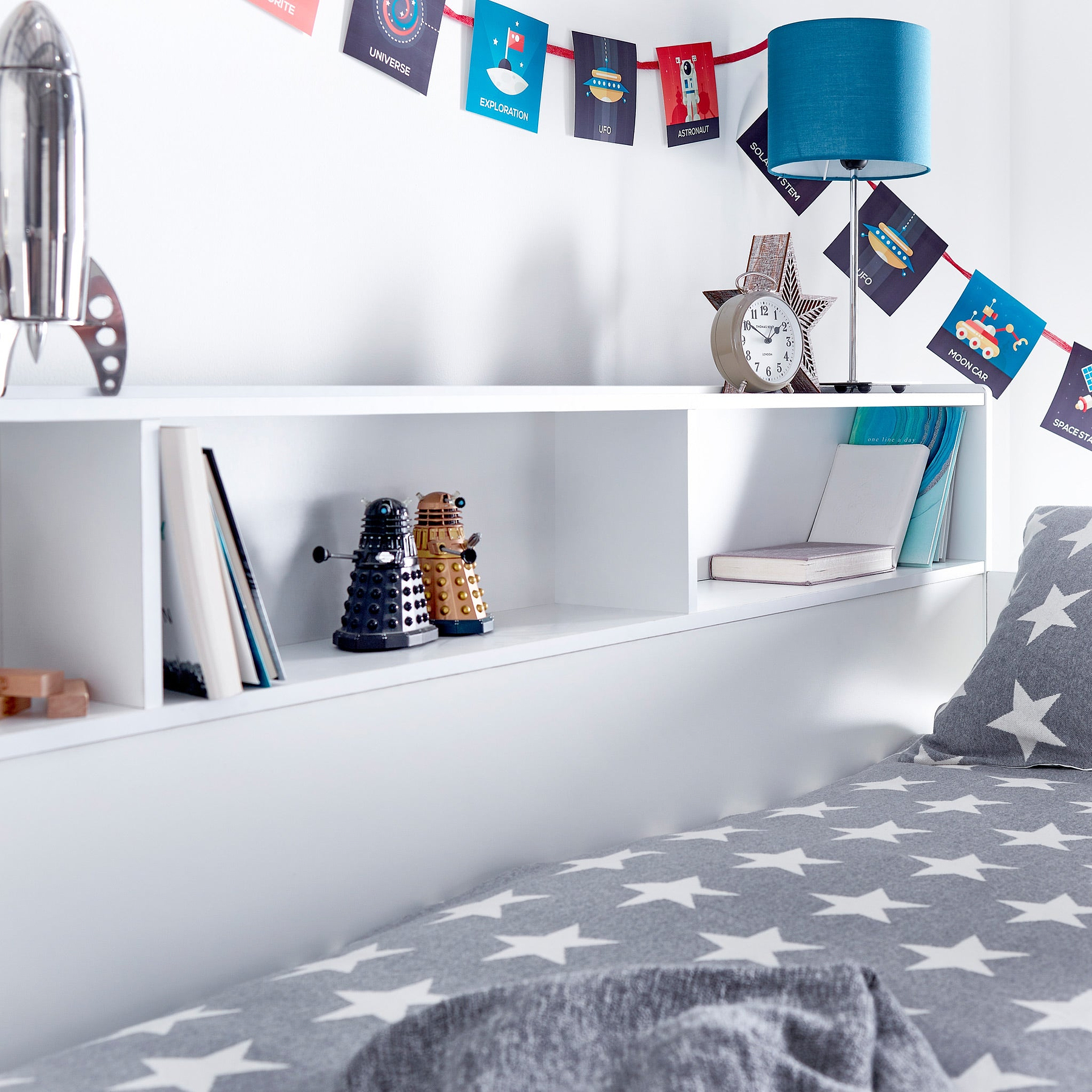 Daltrey White Single Mid Sleeper Bed