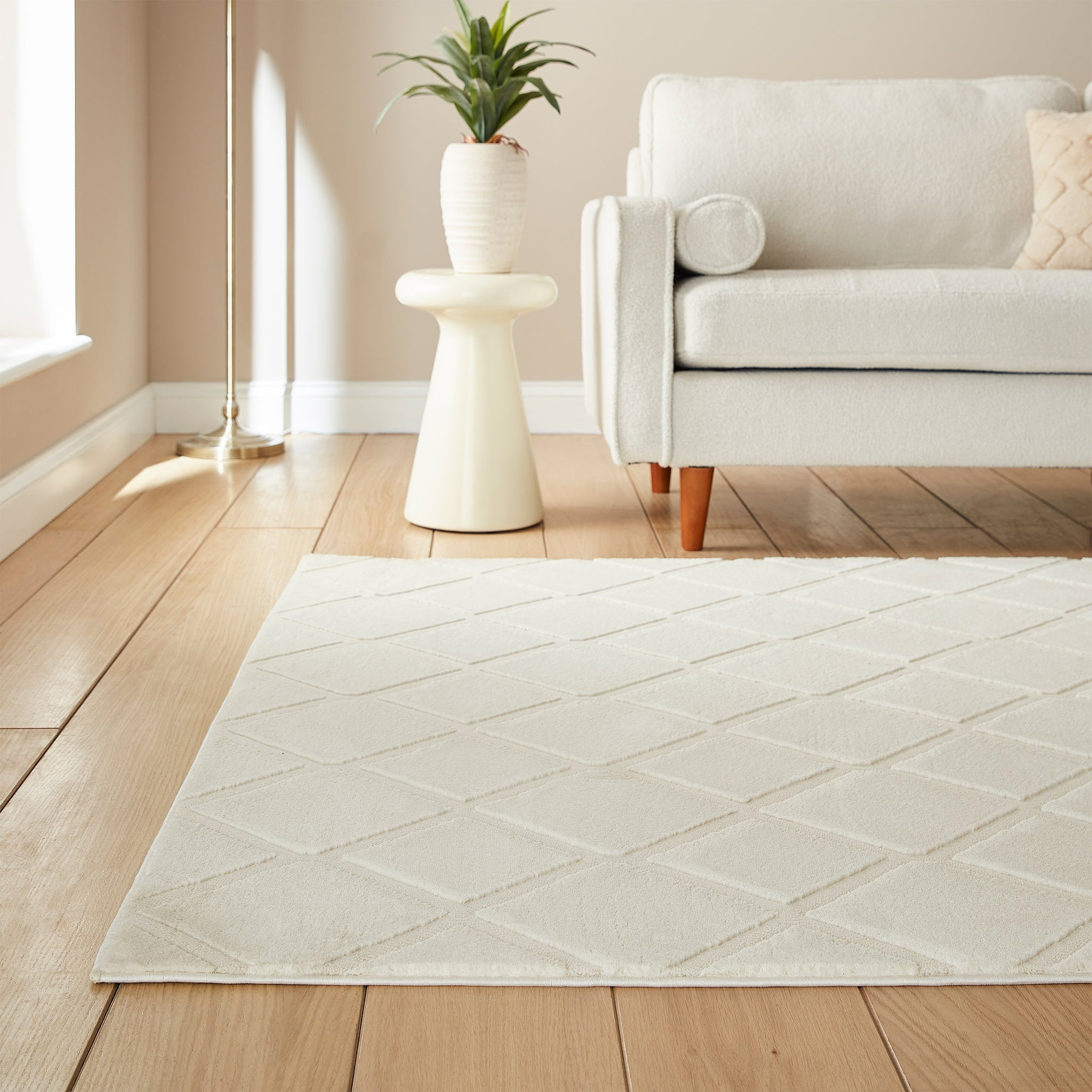 Cosy Diamond Washable Rug Cream from Roseland Furniture