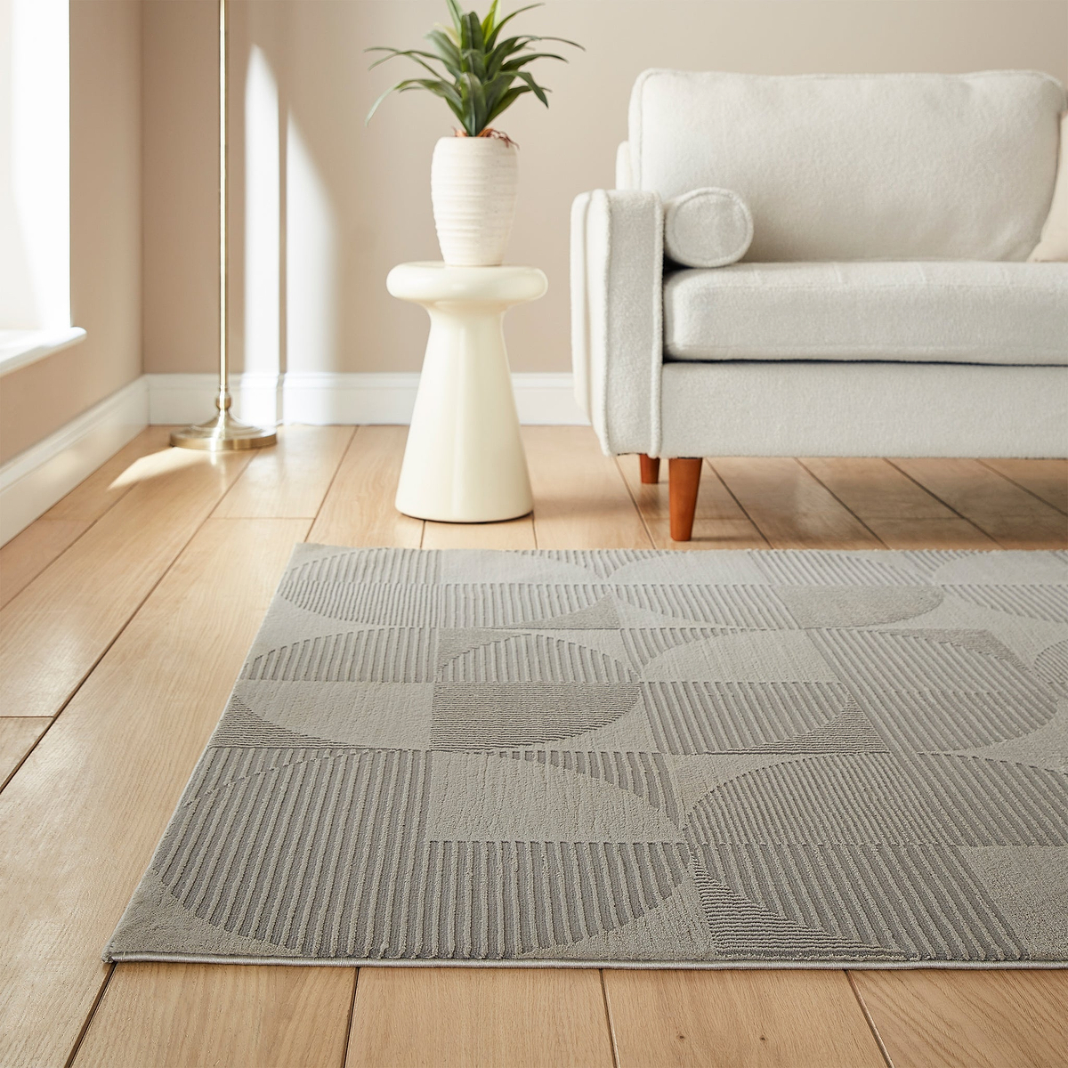 Retro Circles Washable Rug Silver from Roseland Furniture