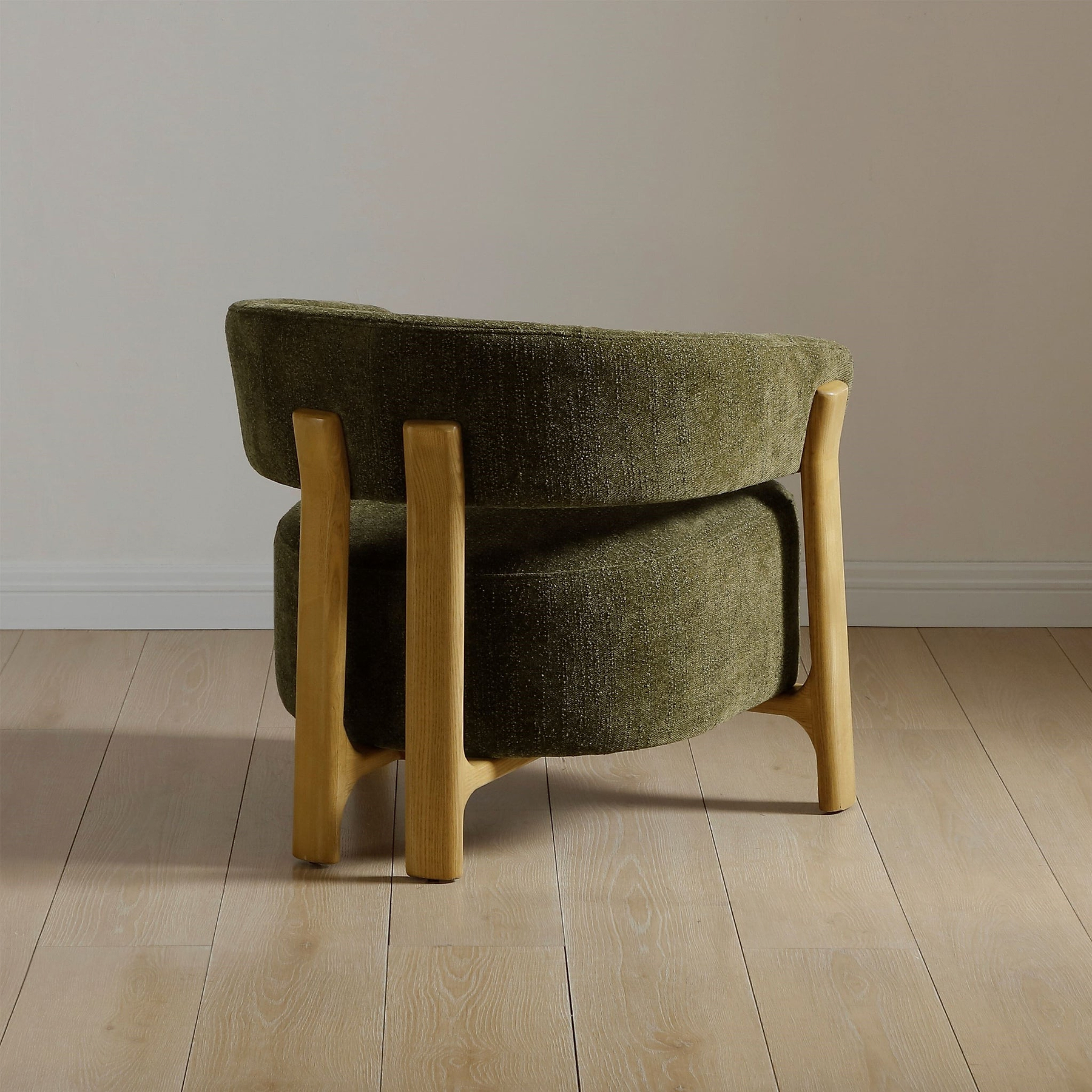 Sorelle Curved Accent Chair Olive from Roseland Furniture