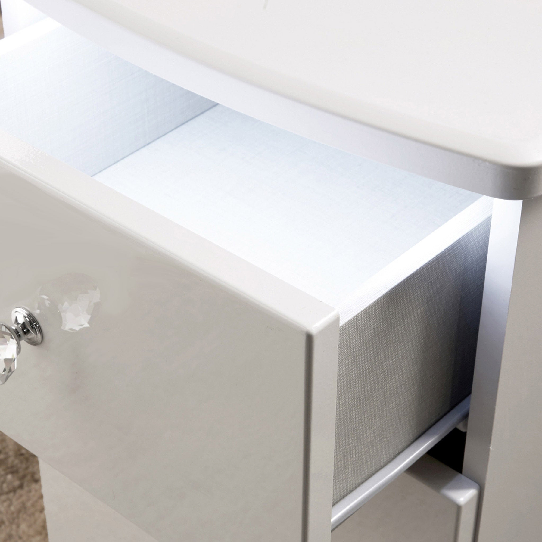 Aria White Gloss LED Lighting 4 Drawer Chest close up