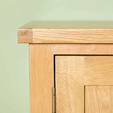 London Oak 3 Drawer Sideboard - Close up of top corner