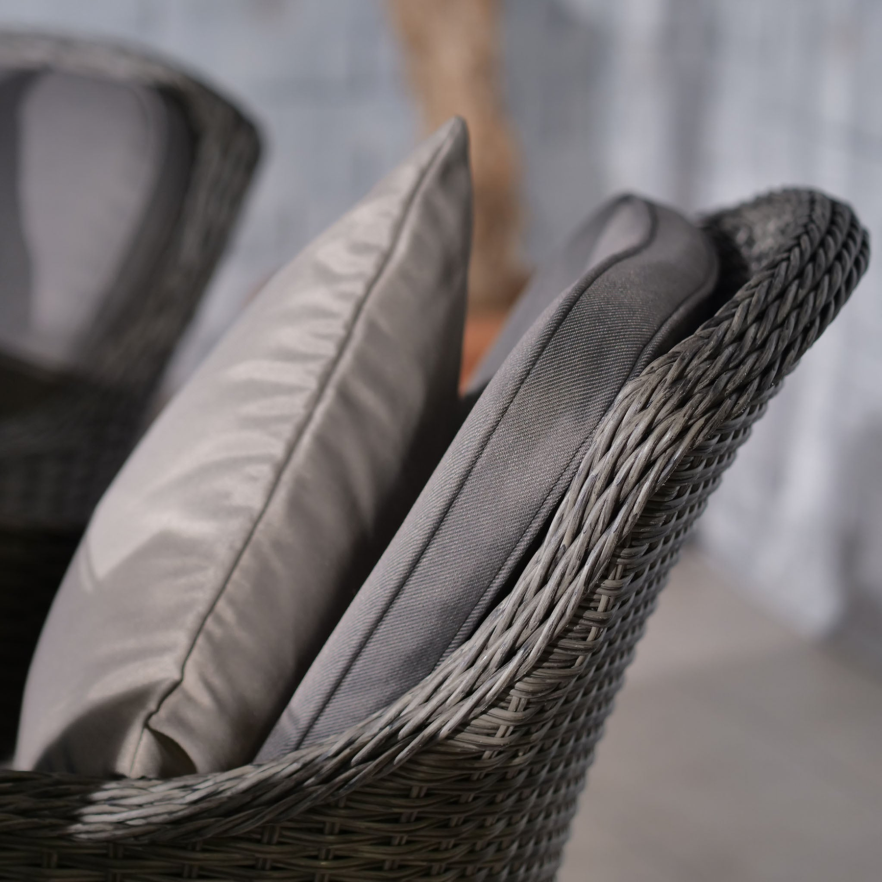 Paris 6 Seat 140cm Lux Rattan Garden Dining Set close up of curved chair