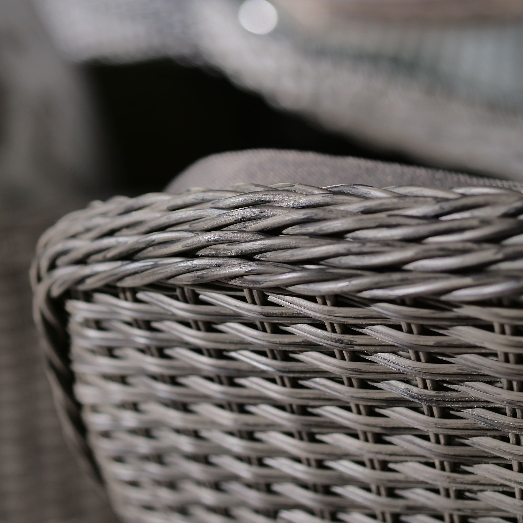 Paris 6 Seat 140cm Lux Rattan Garden Dining Set close up of rattan weave