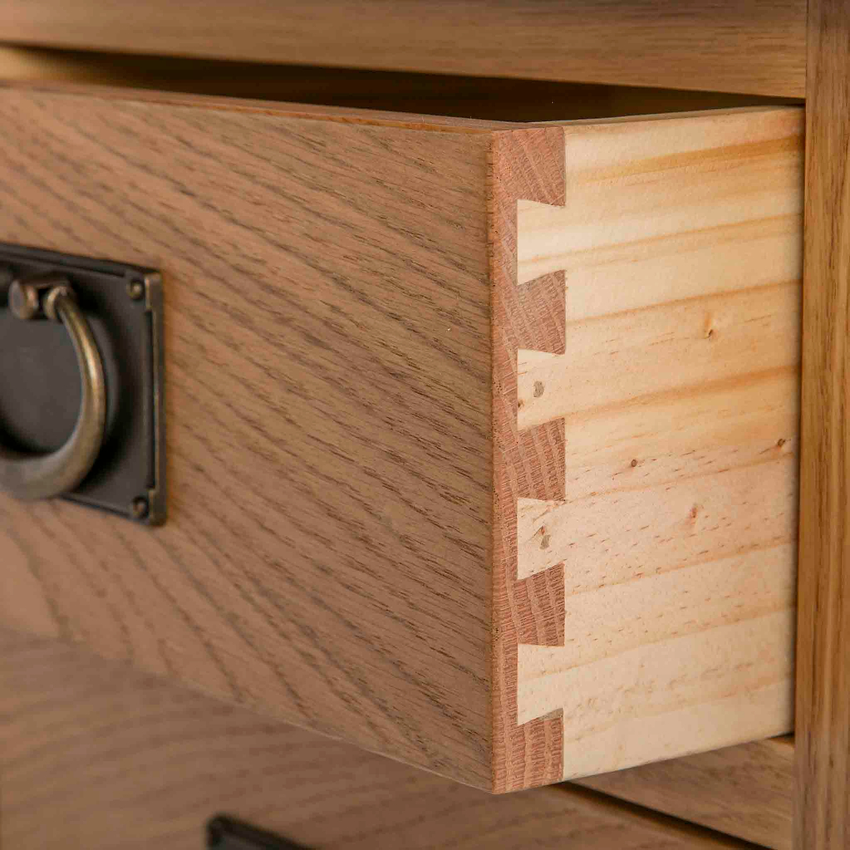  Surrey Oak 2 Over 4 Chest of Drawers - Butterfly joints on drawers