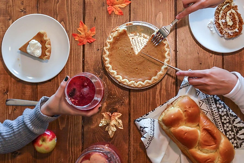 Thanksgiving dinner table