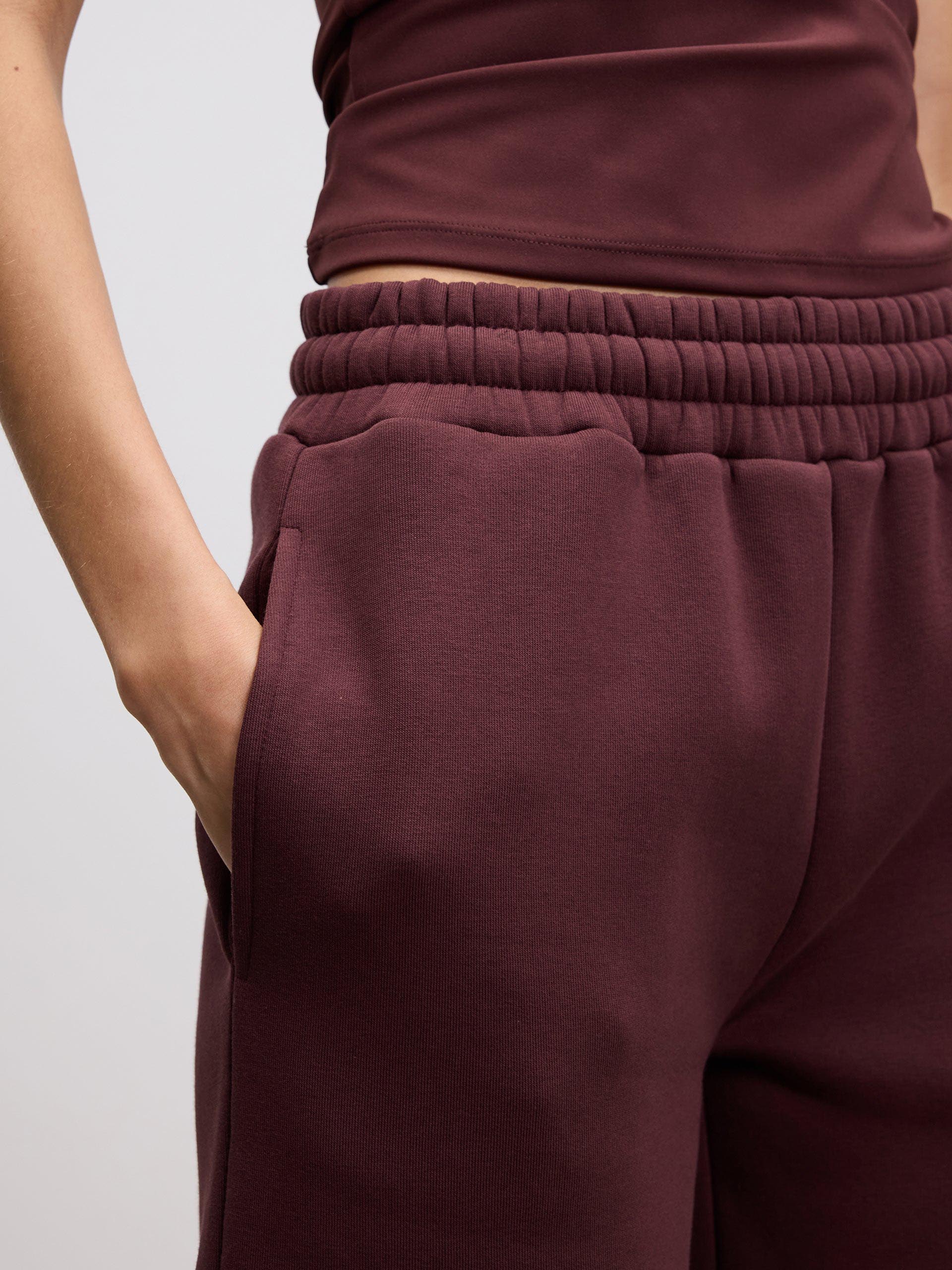 Womens Neoprene Straight Leg Jogger in Burgundy