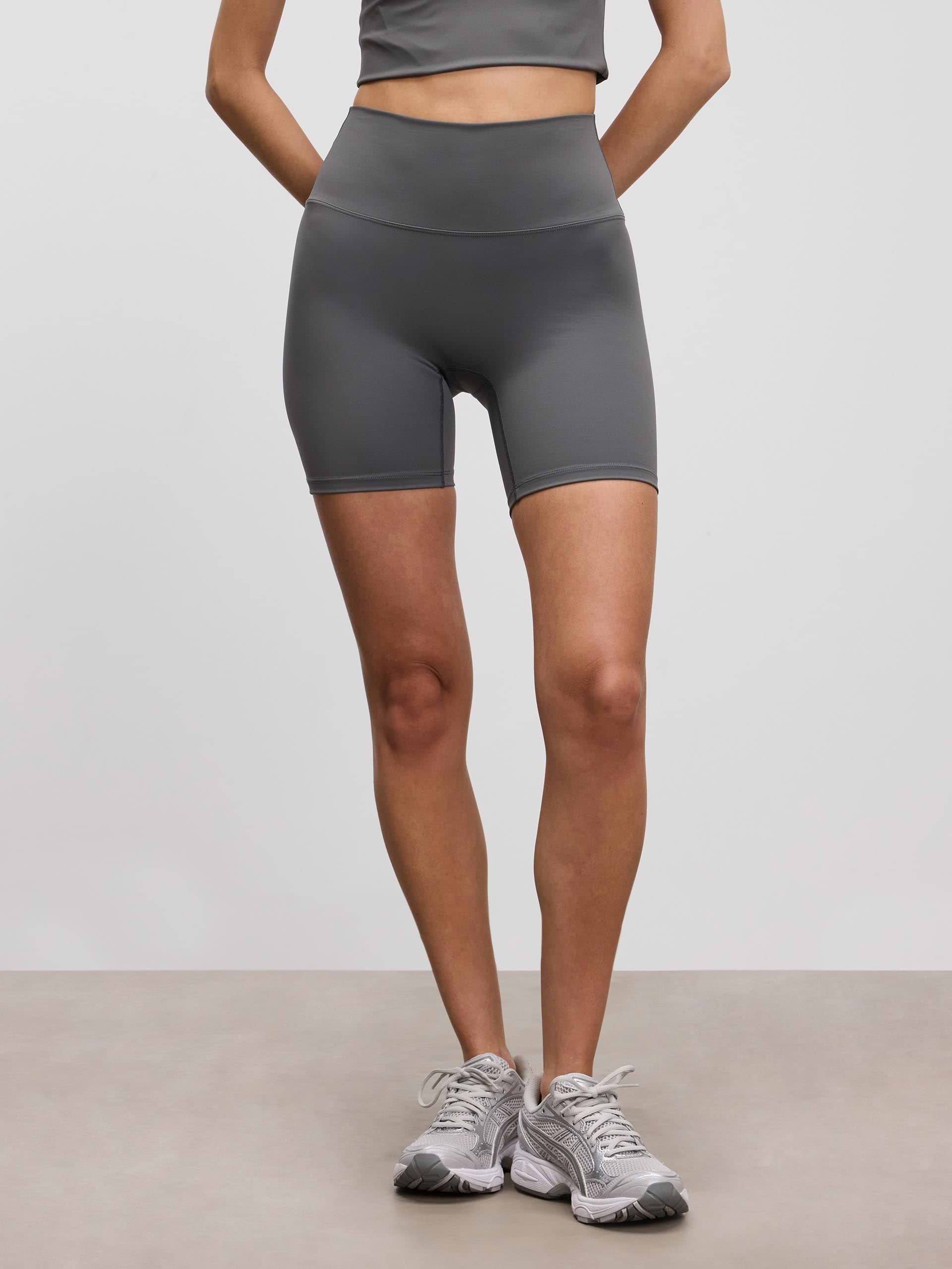 Womens Active Short in Grey