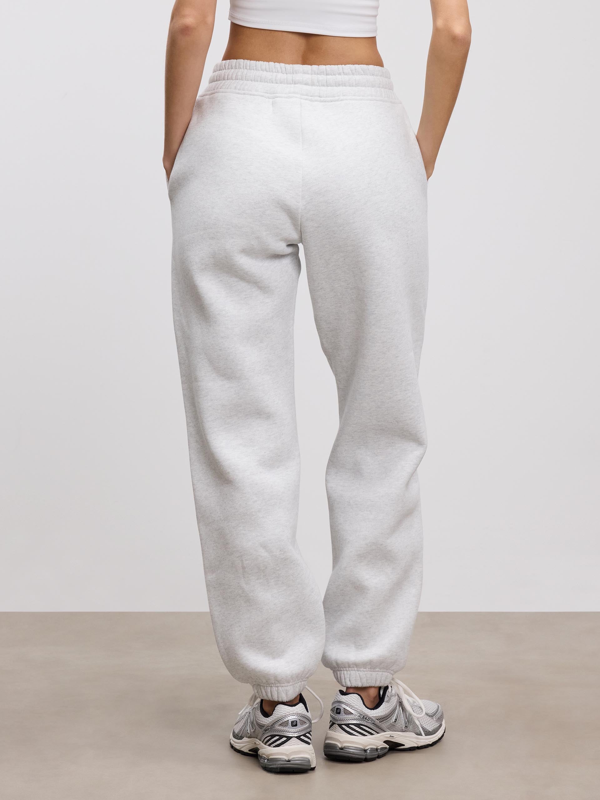 Womens Relaxed Cuffed Jogger in Marl Grey
