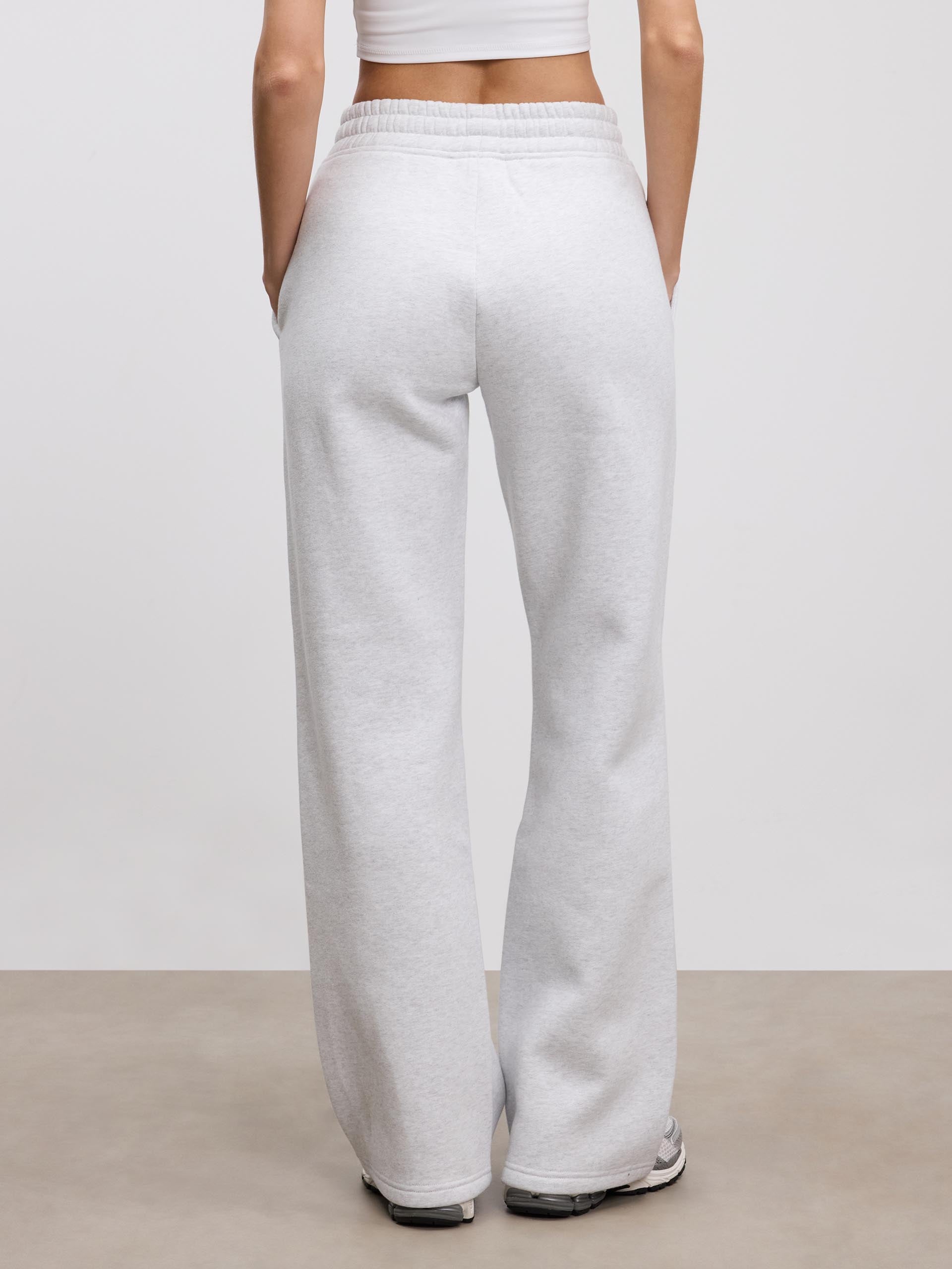 Womens Relaxed Straight Leg Jogger in Marl Grey