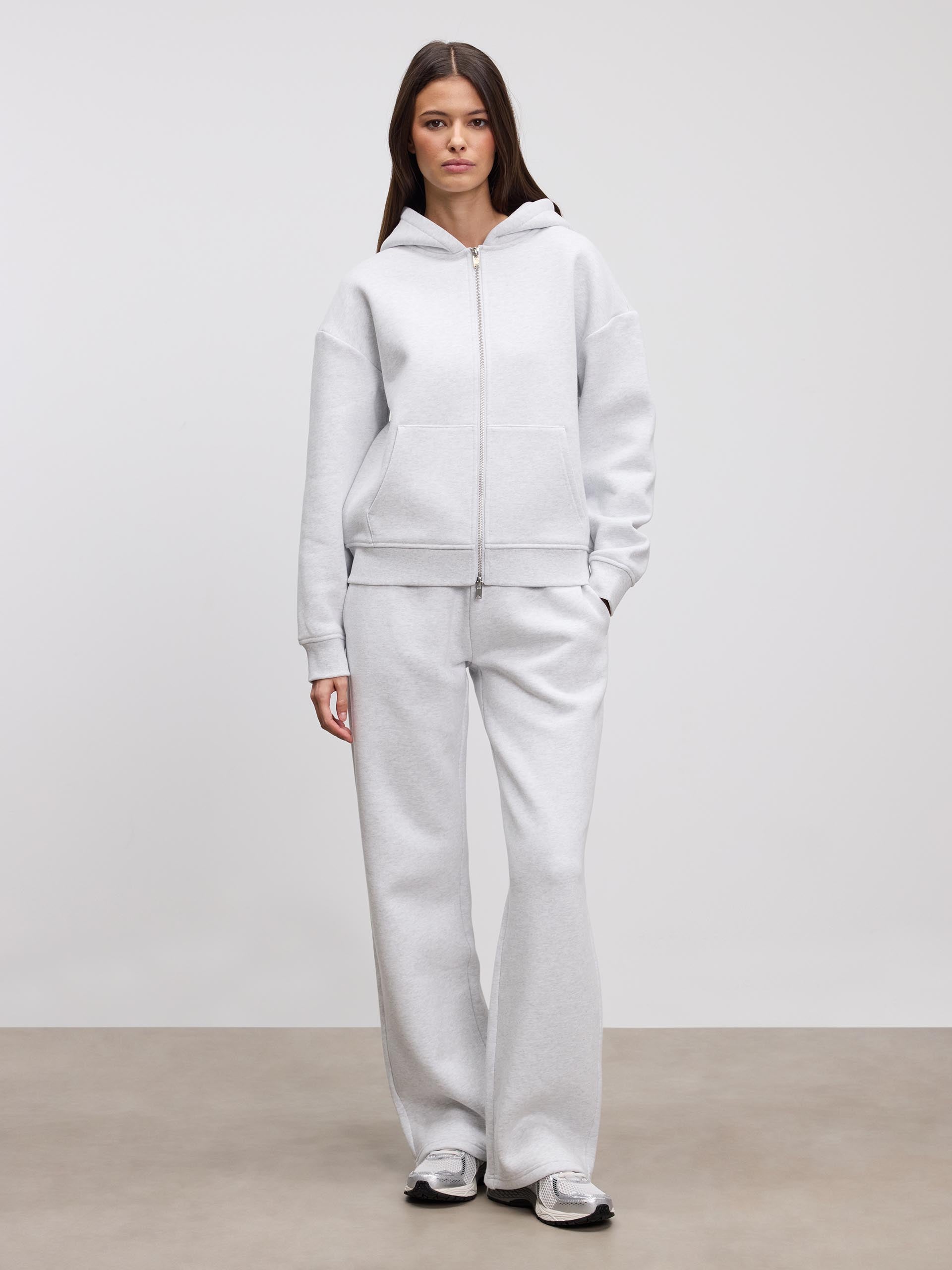 Womens Relaxed Straight Leg Jogger in Marl Grey