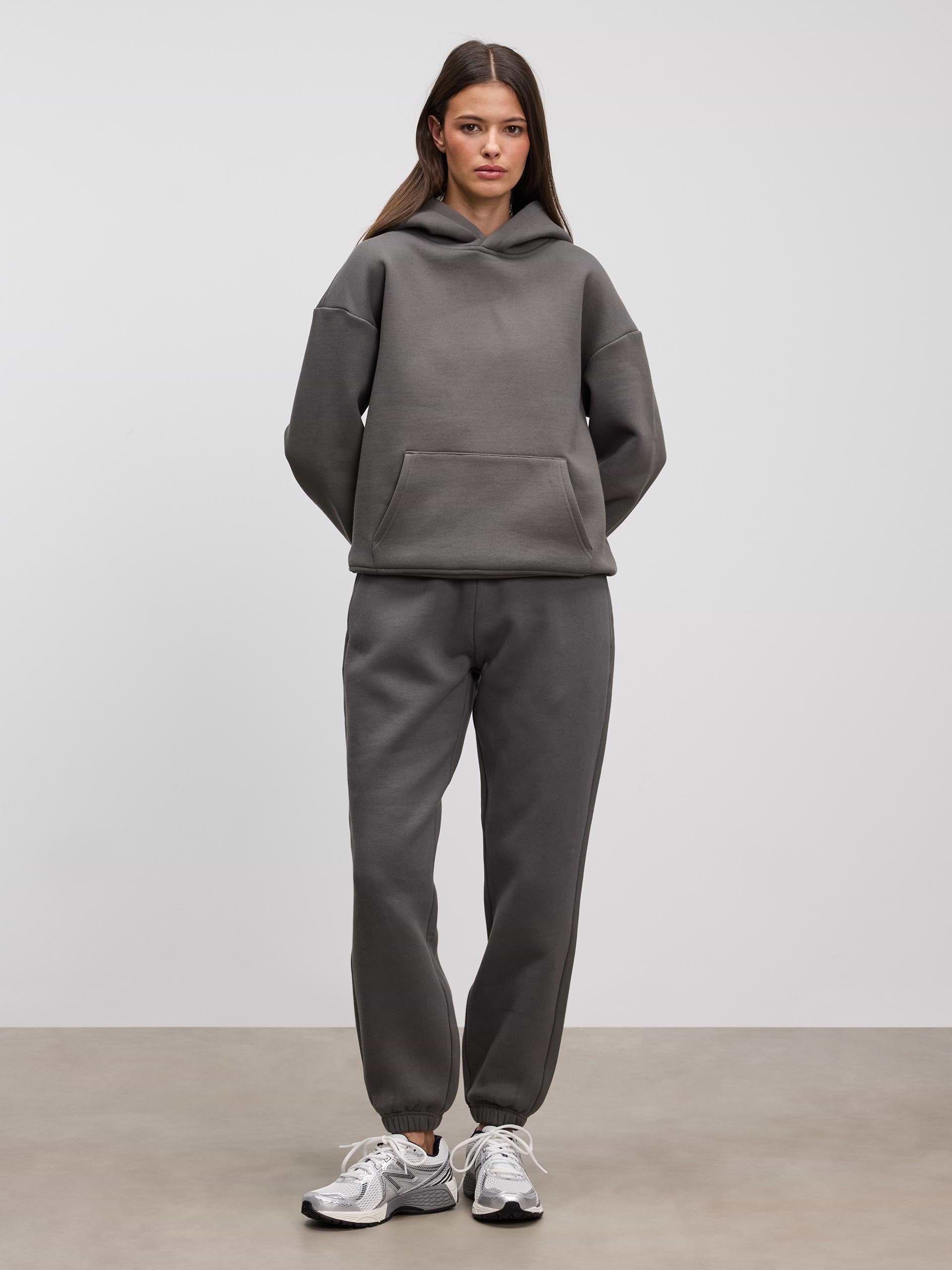 Womens Relaxed Cuffed Jogger in Grey