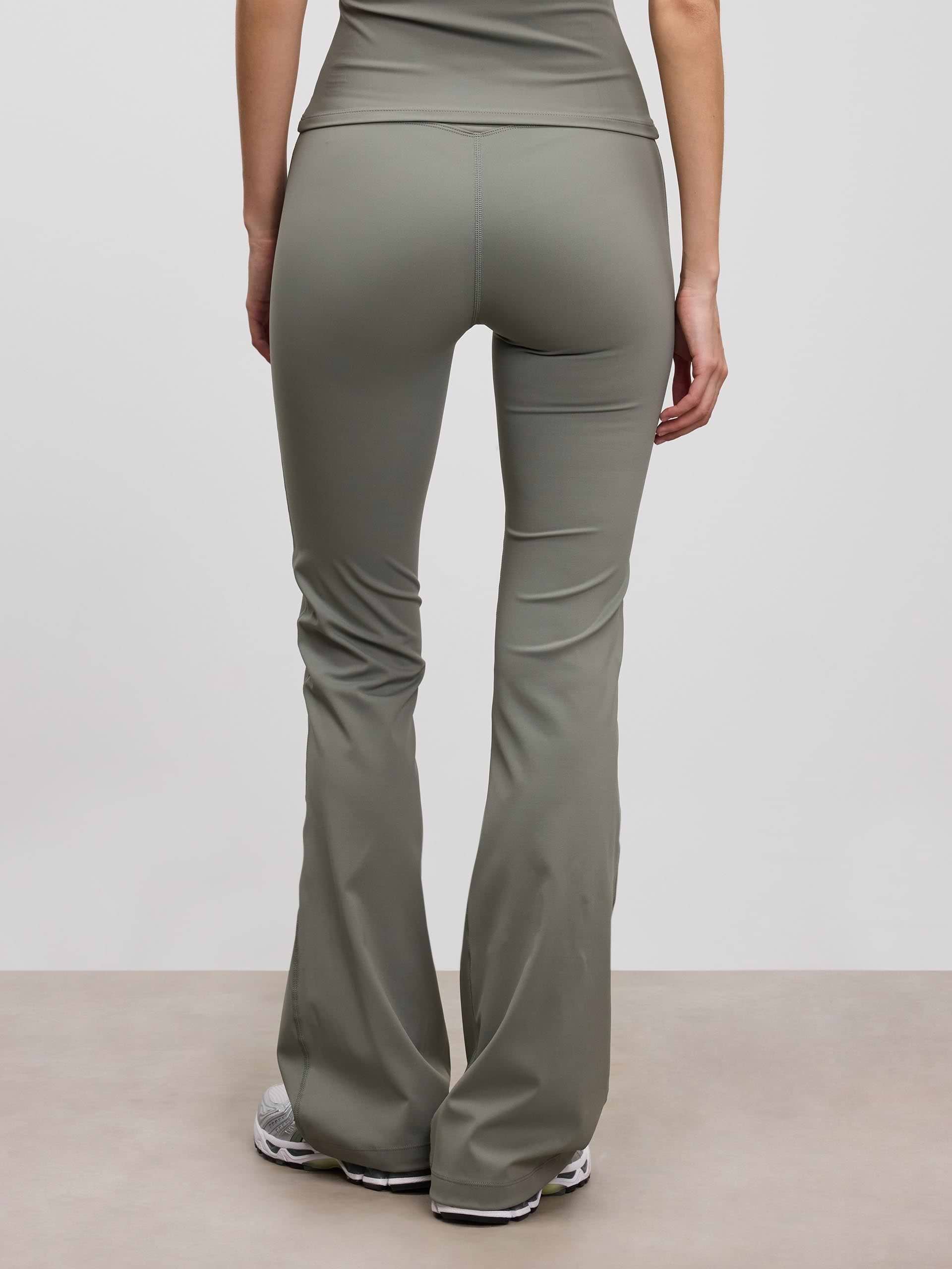 Womens Active Flared Legging in Sage