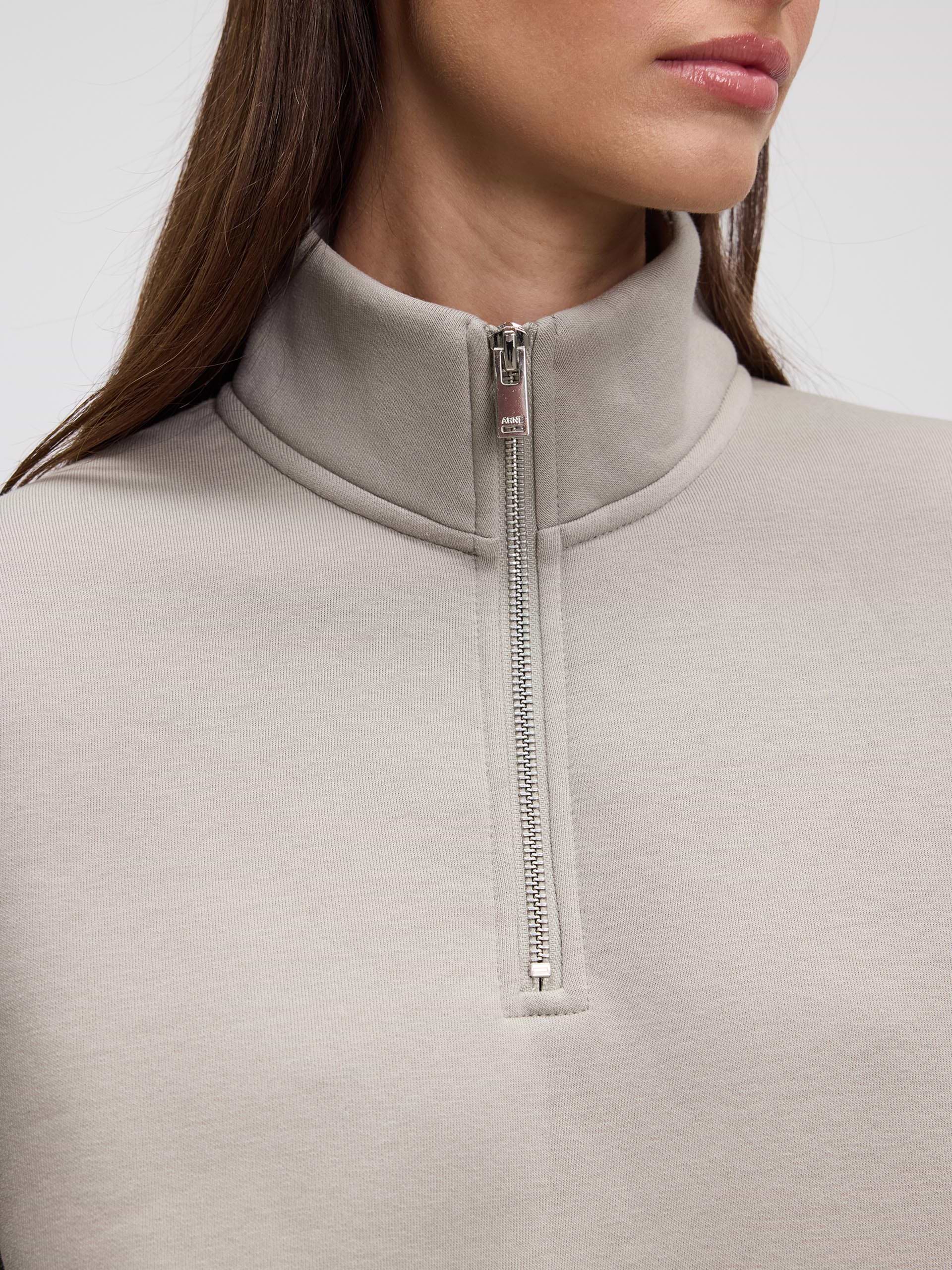 Womens Neoprene Half Zip in Dark Stone