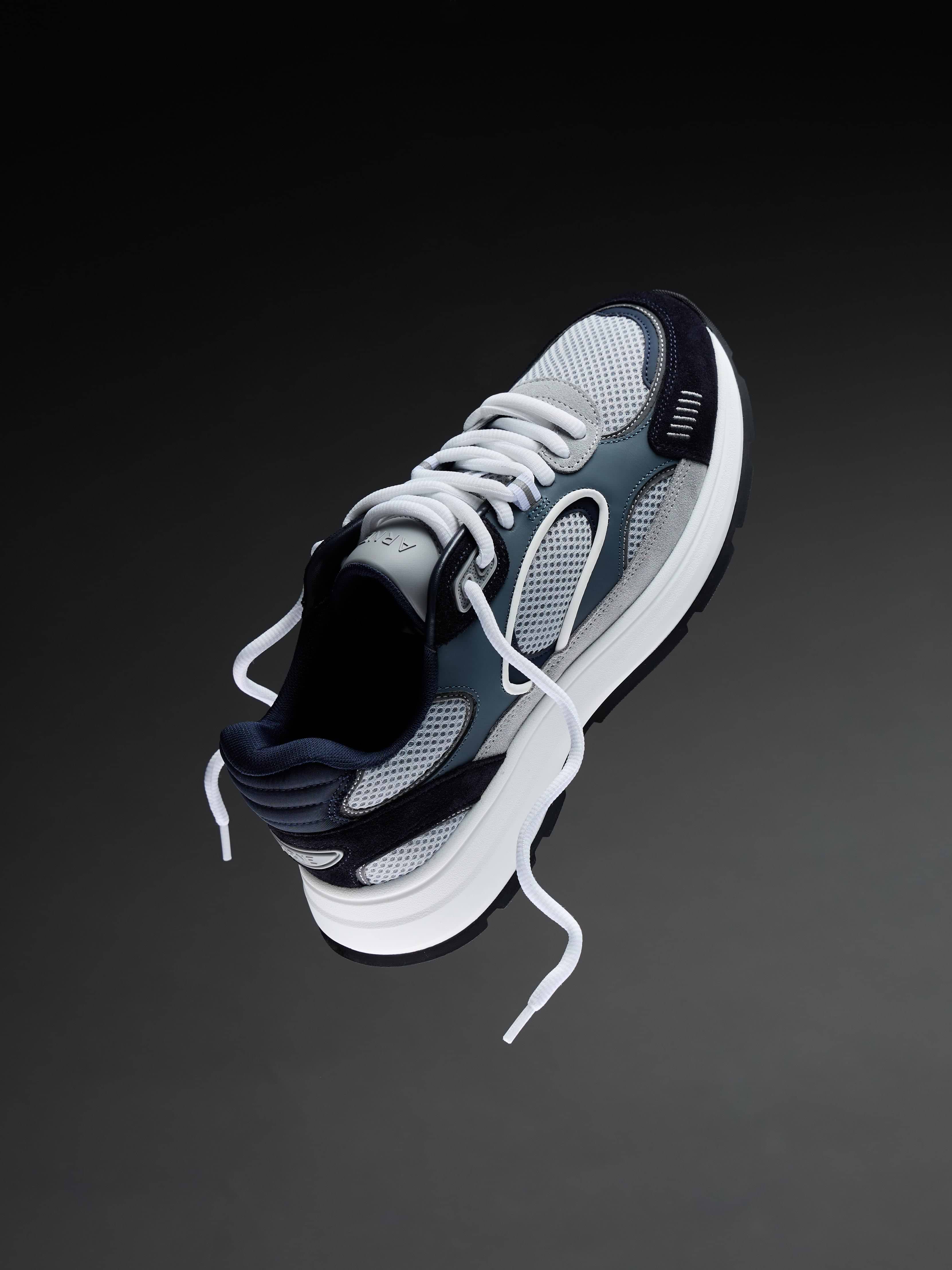 Circuit Trainer in Air Force Blue