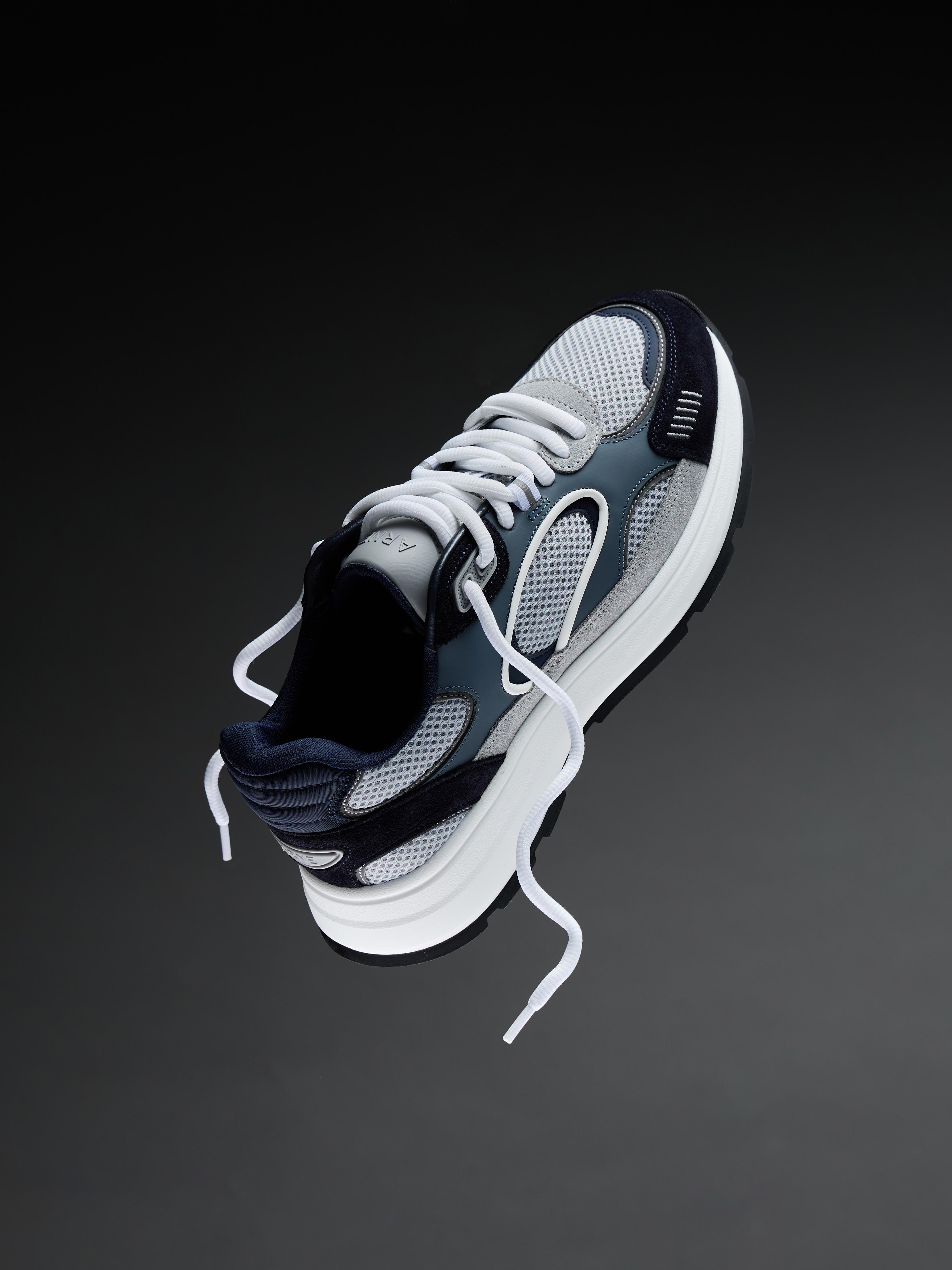 Circuit Trainer in Air Force Blue