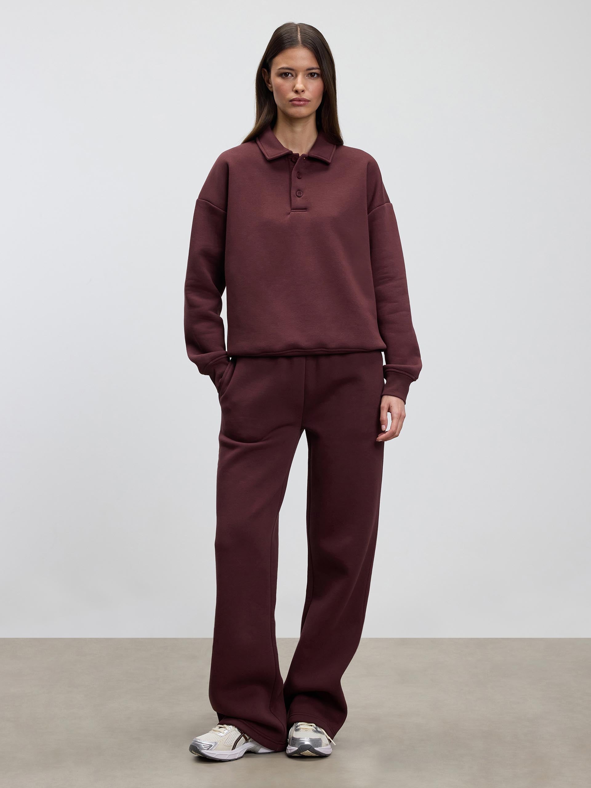 Womens Neoprene Straight Leg Jogger in Burgundy
