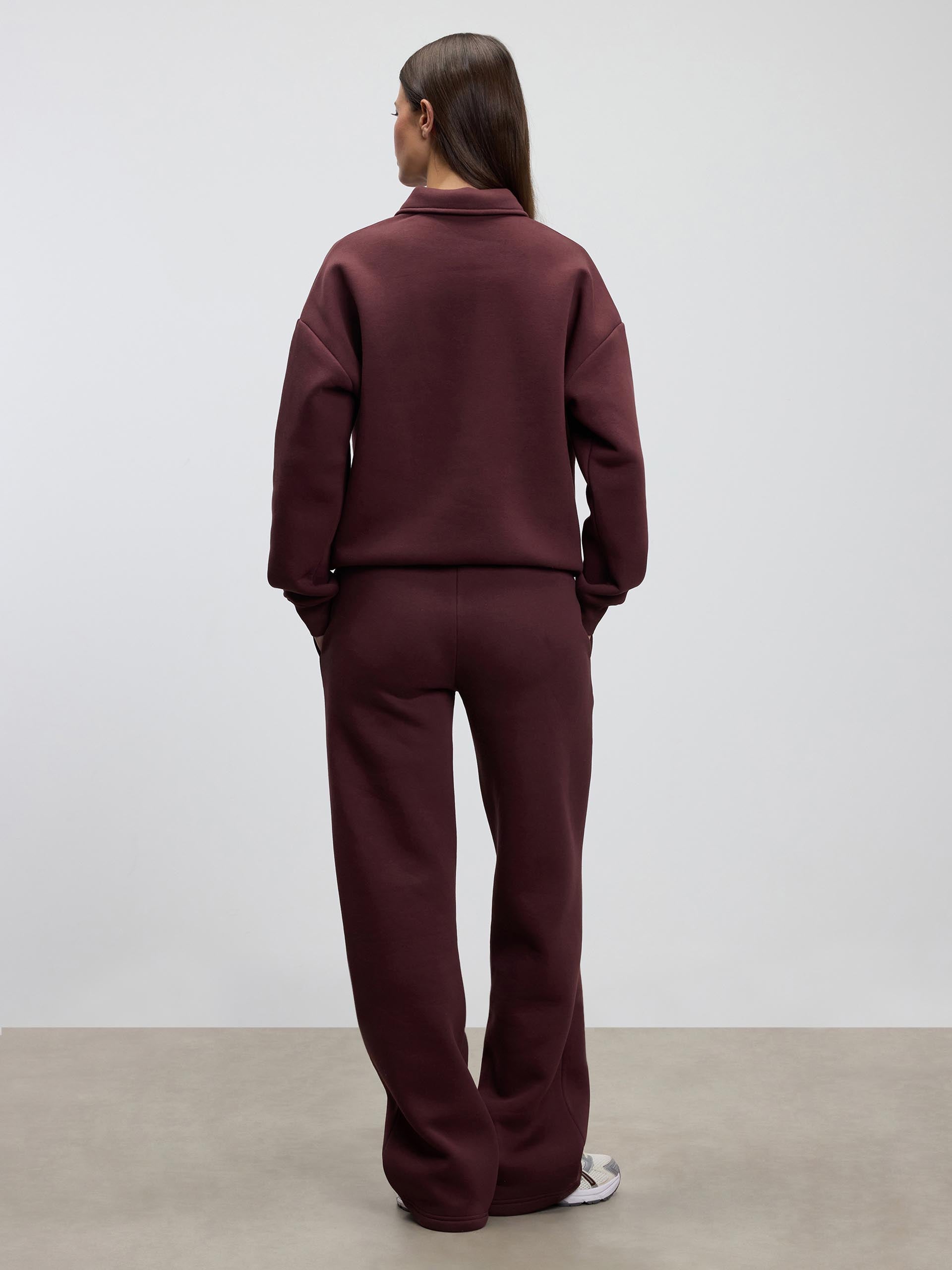 Womens Neoprene Straight Leg Jogger in Burgundy