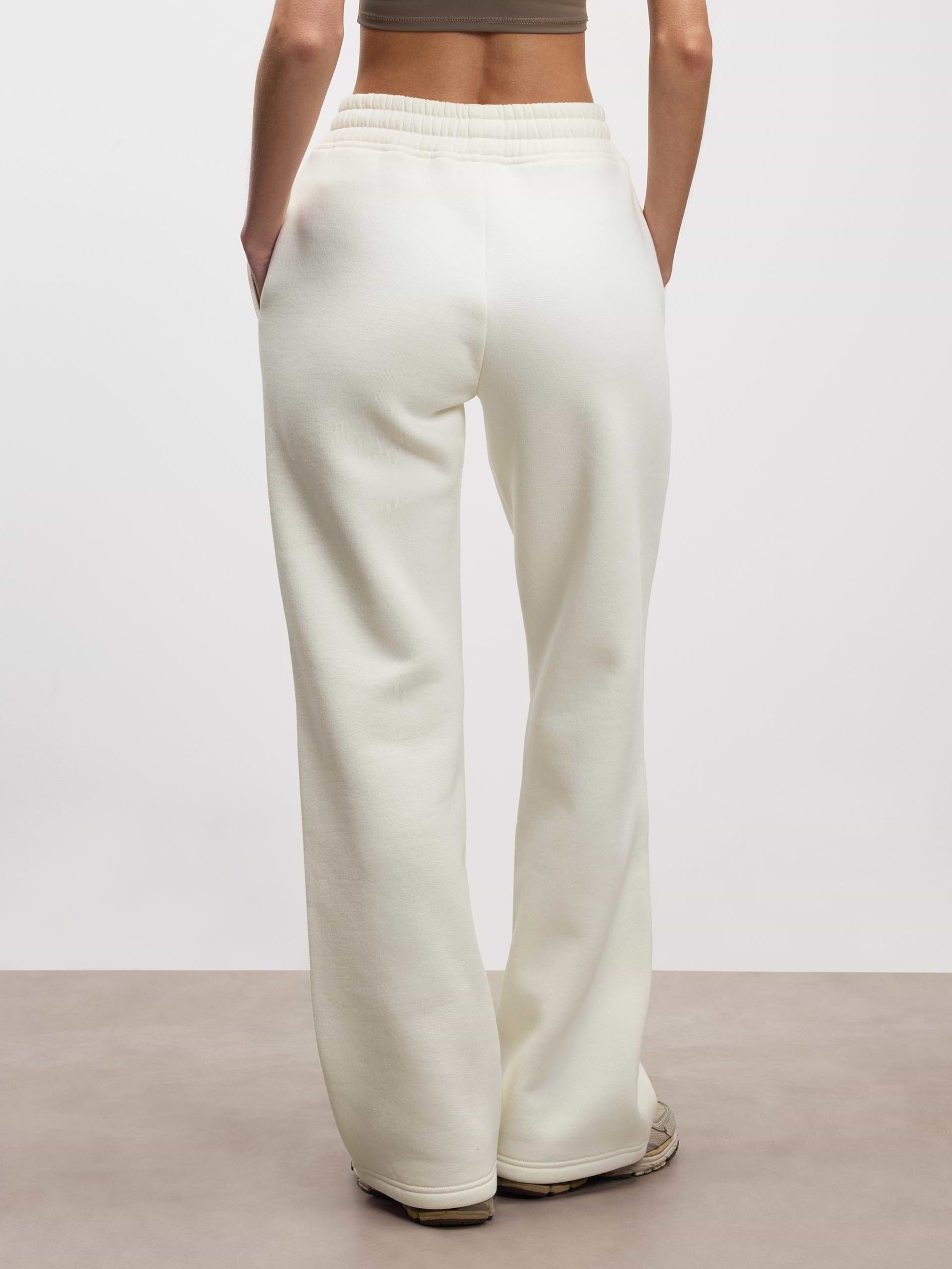 Womens Relaxed Straight Leg Jogger in Ecru