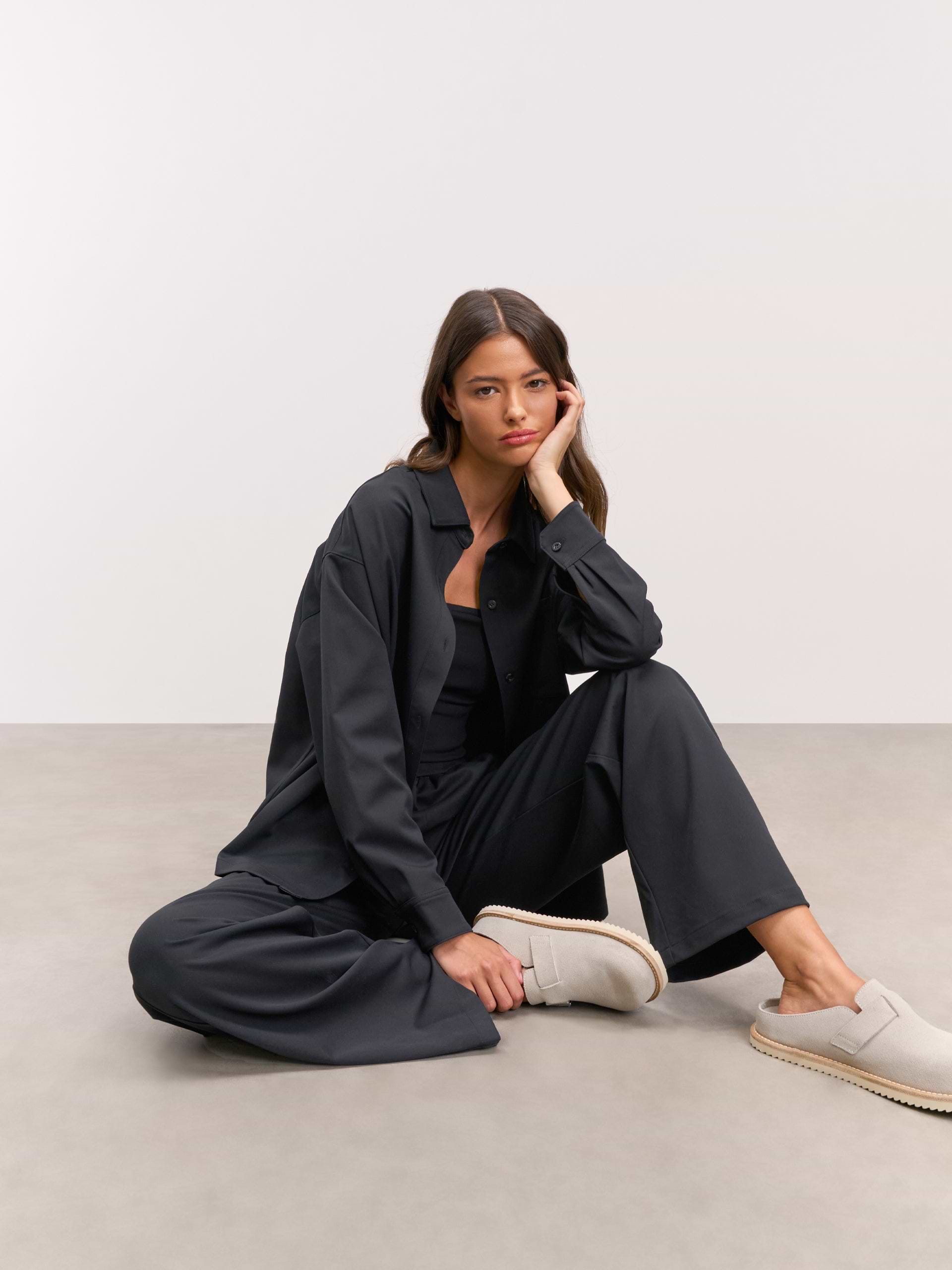 Womens Relaxed Shirt in Black