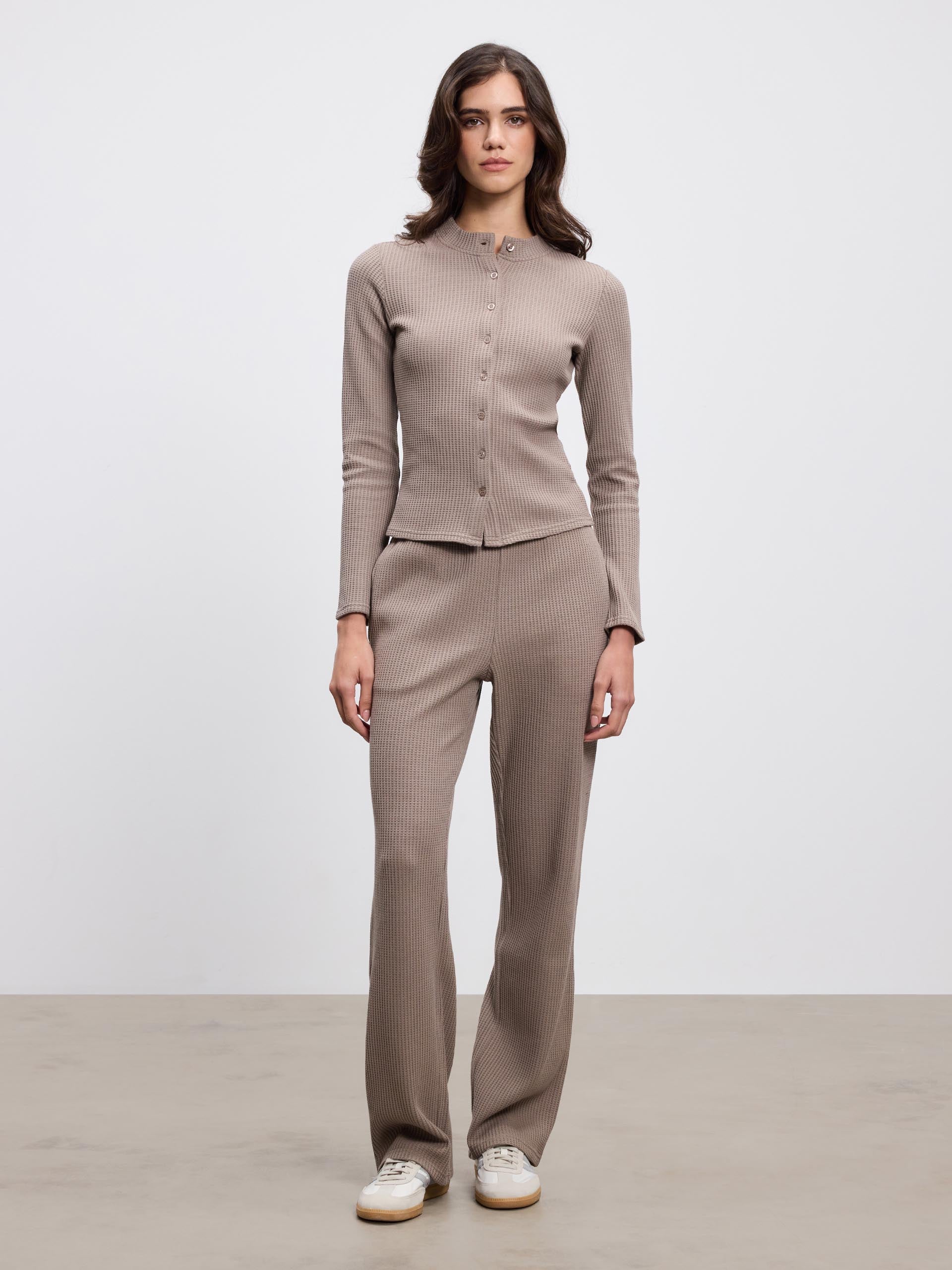 Womens Waffle Straight Leg Trouser in Taupe