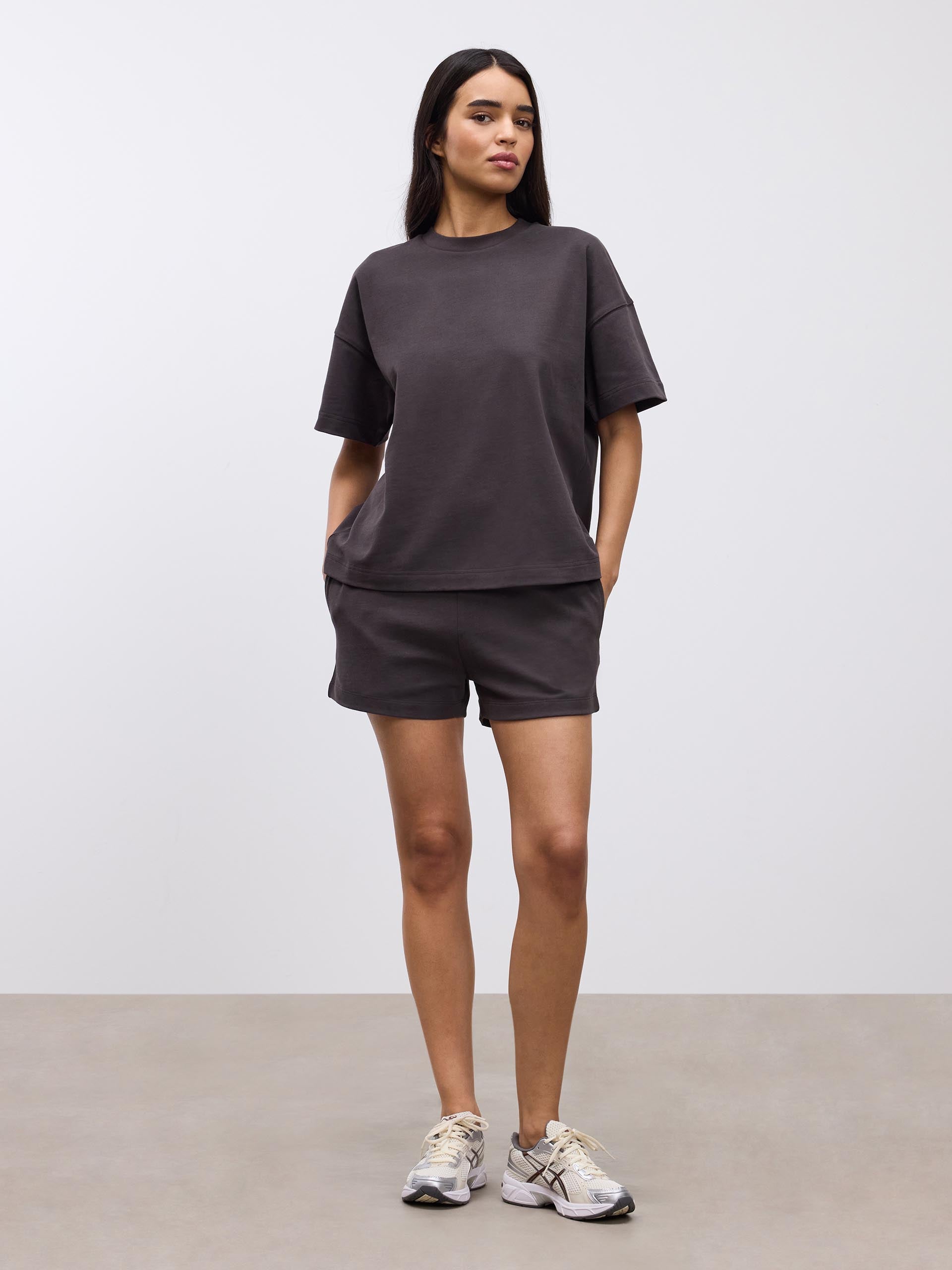 Womens Brushed Relaxed Short in Brown