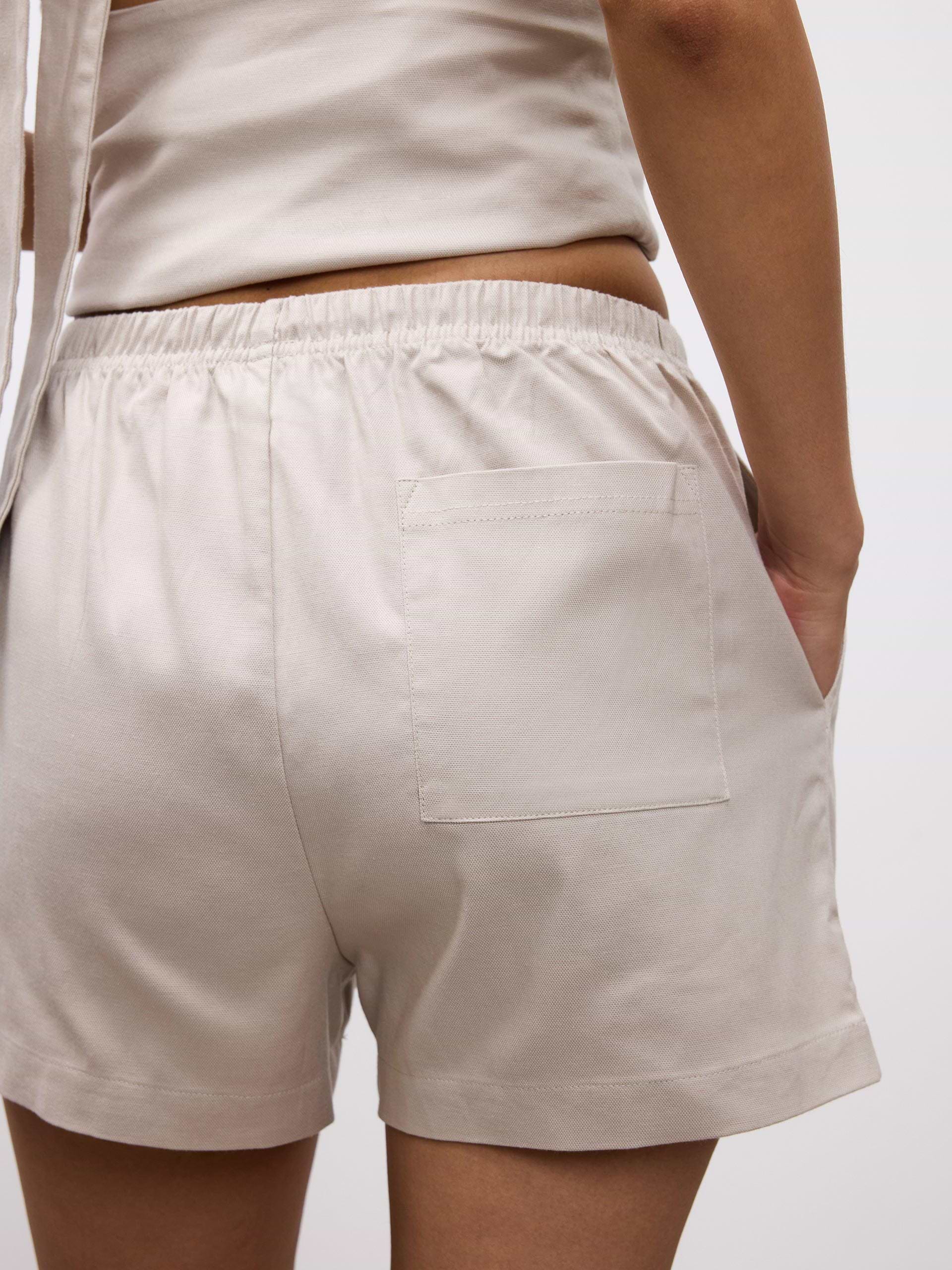 Womens Linen Short in Stone