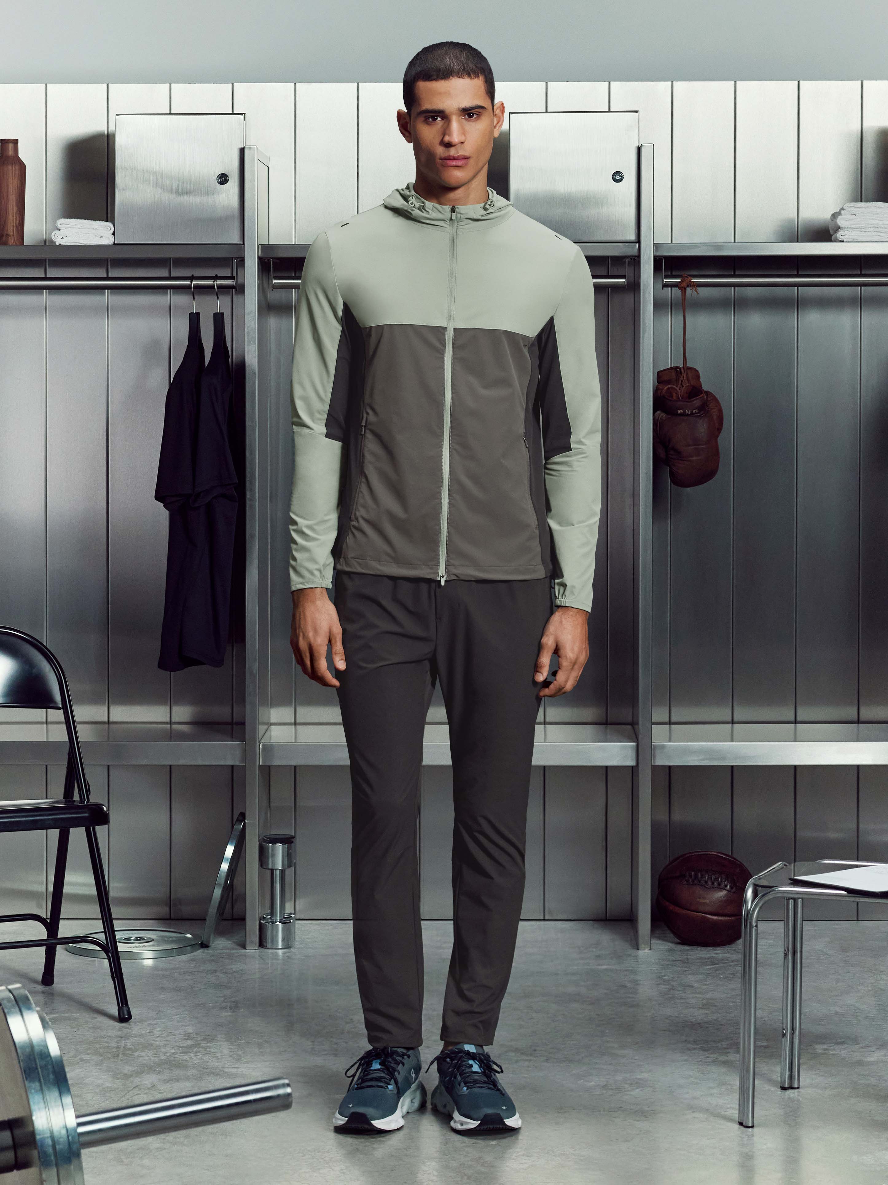 Active Colour Block Windbreaker in Olive